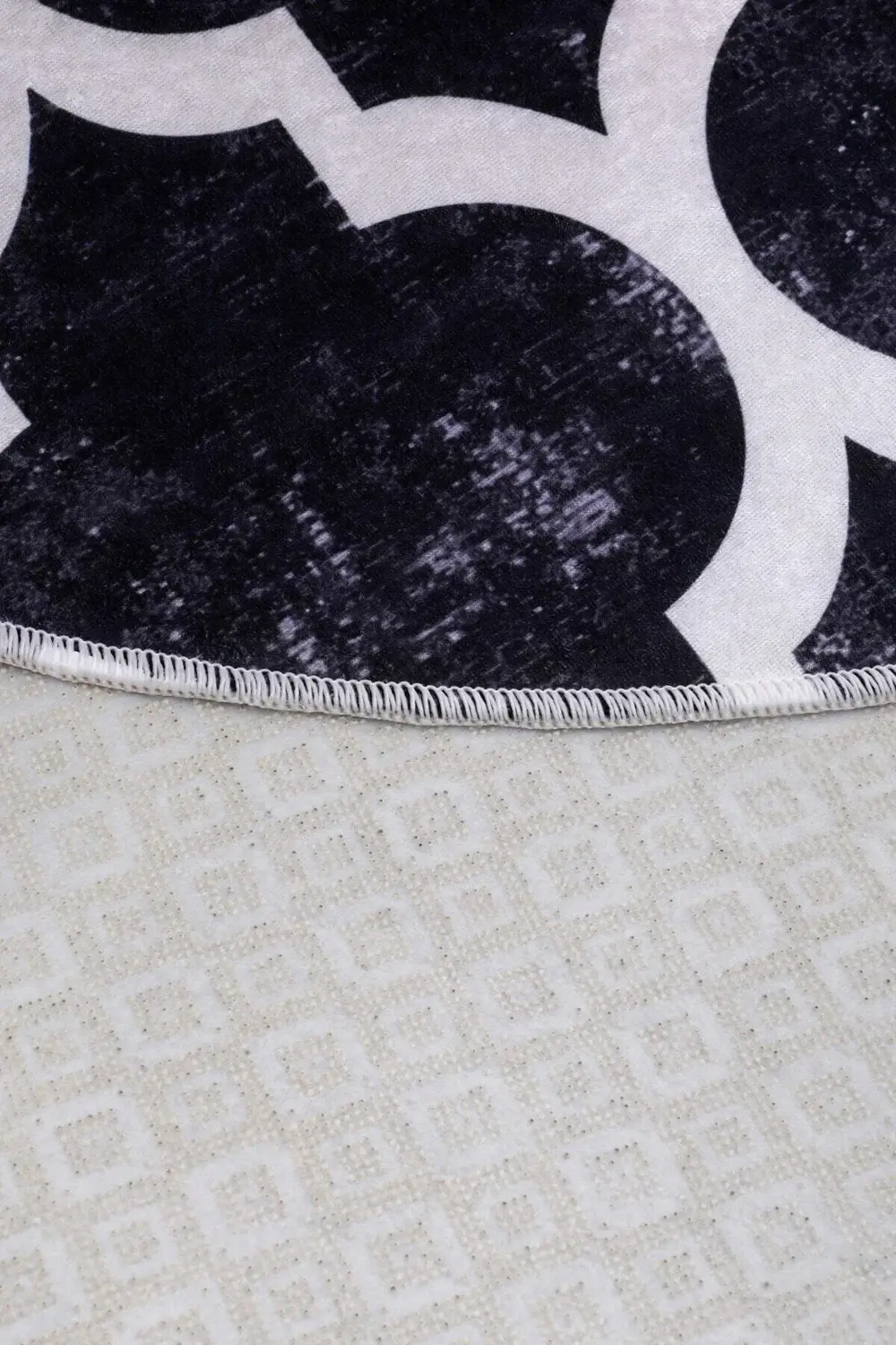 Maça Siyah Saçaksız Dijital Baskılı Yuvarlak Yıkanabilir Halı 160