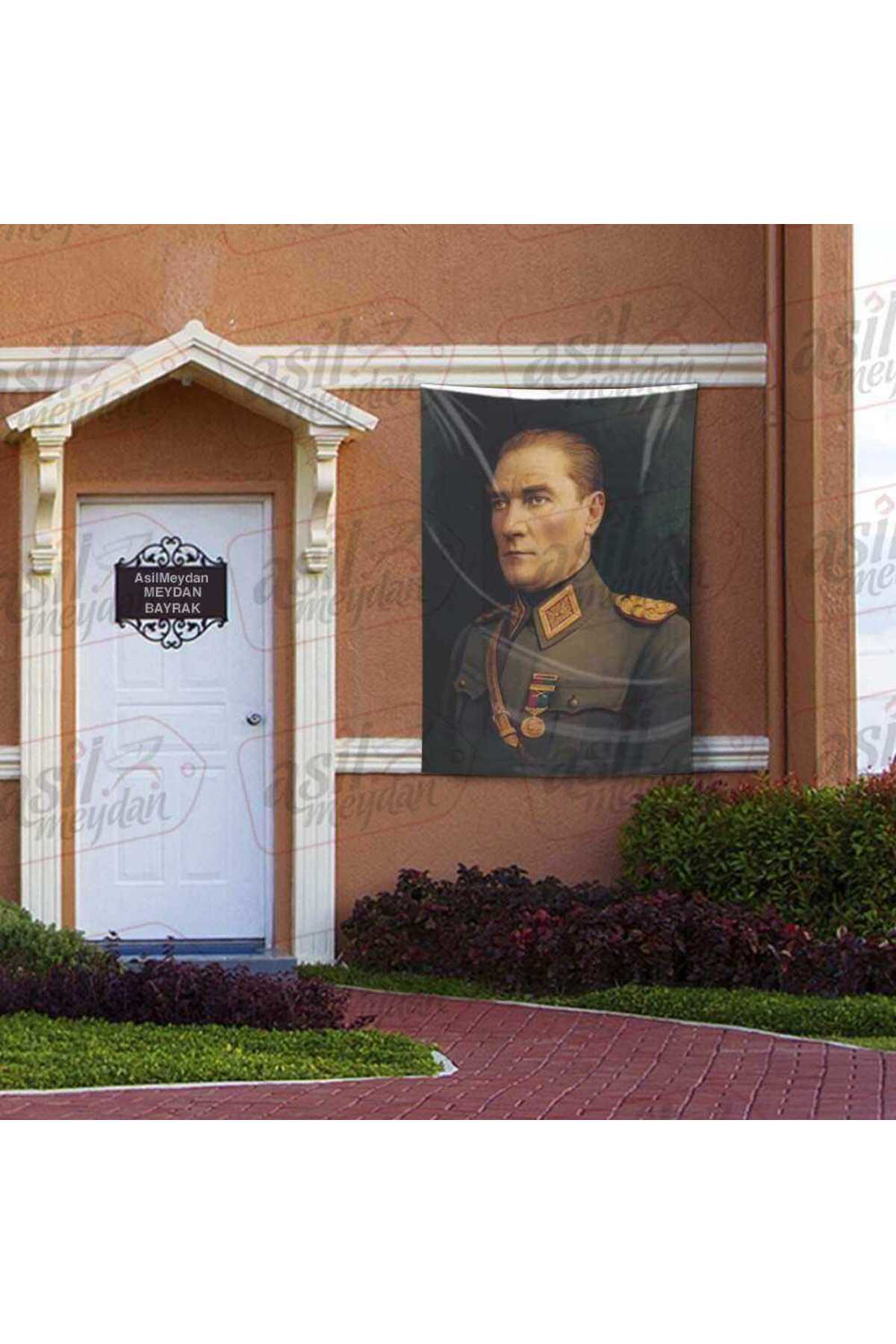Madalyalı Askeri Üniformalı Gazi Mustafa Kemal Atatürk - Poster B