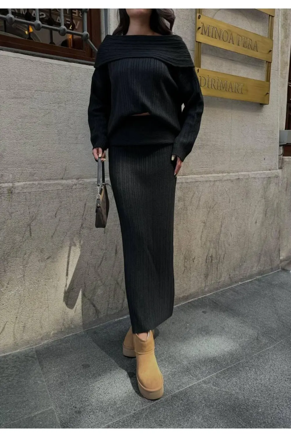 MADONNA YAKA KADIN TRİKO UZUN ETEKLİ TAKIM