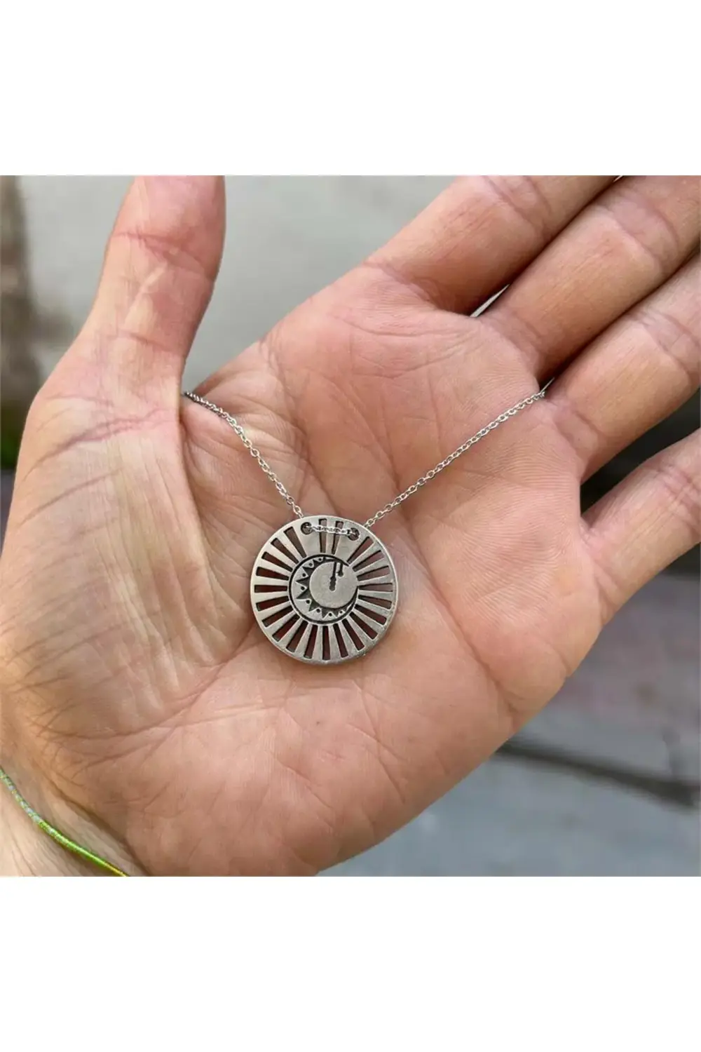 Magicial New Moon Kolye