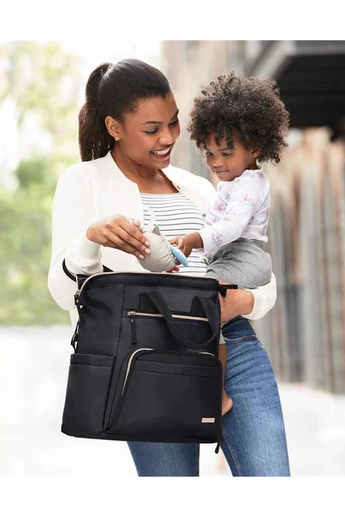Skip Hop Main Frame El Çantası Siyah