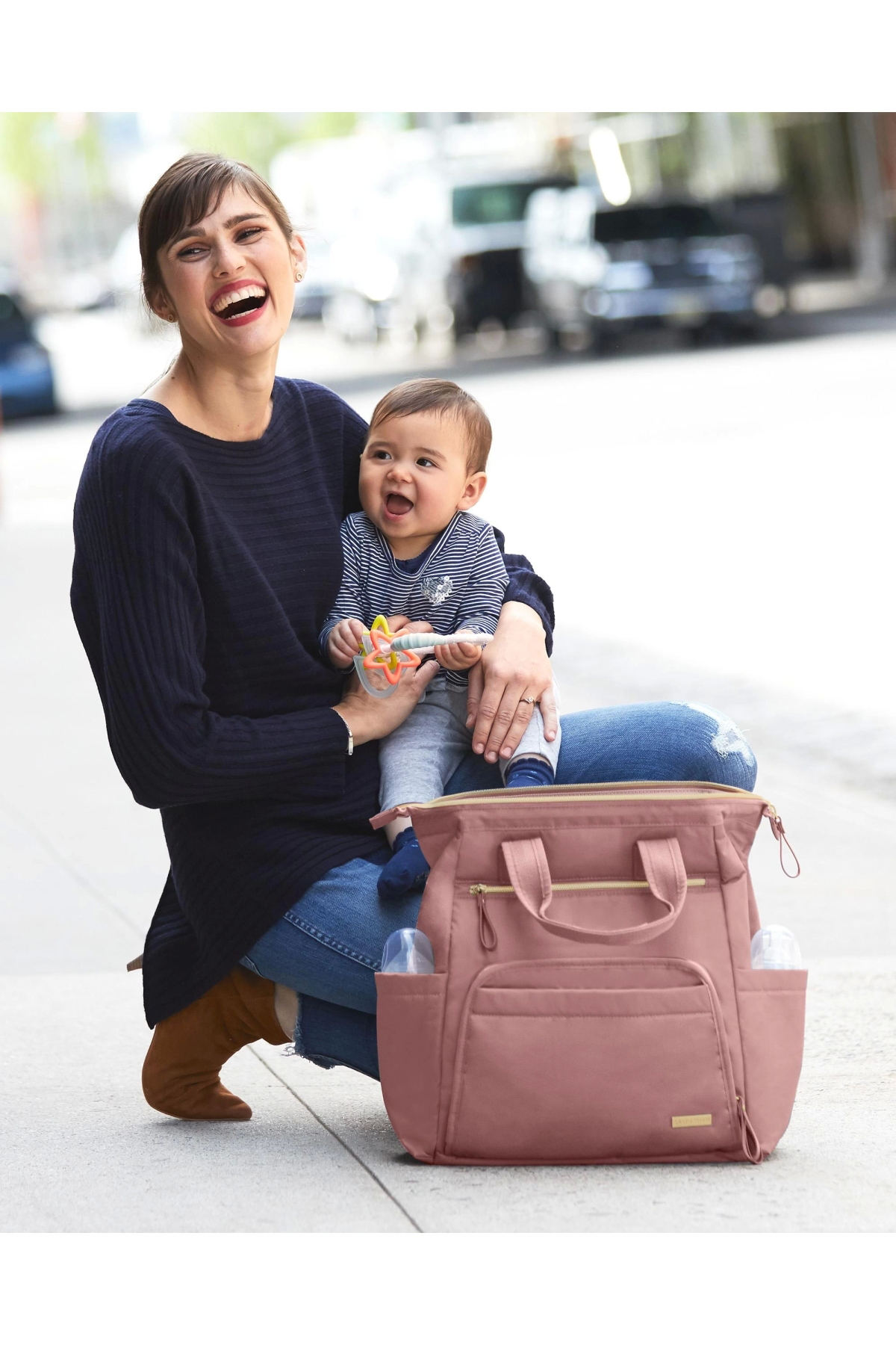 Skip Hop Main Frame El Çantası Pembe