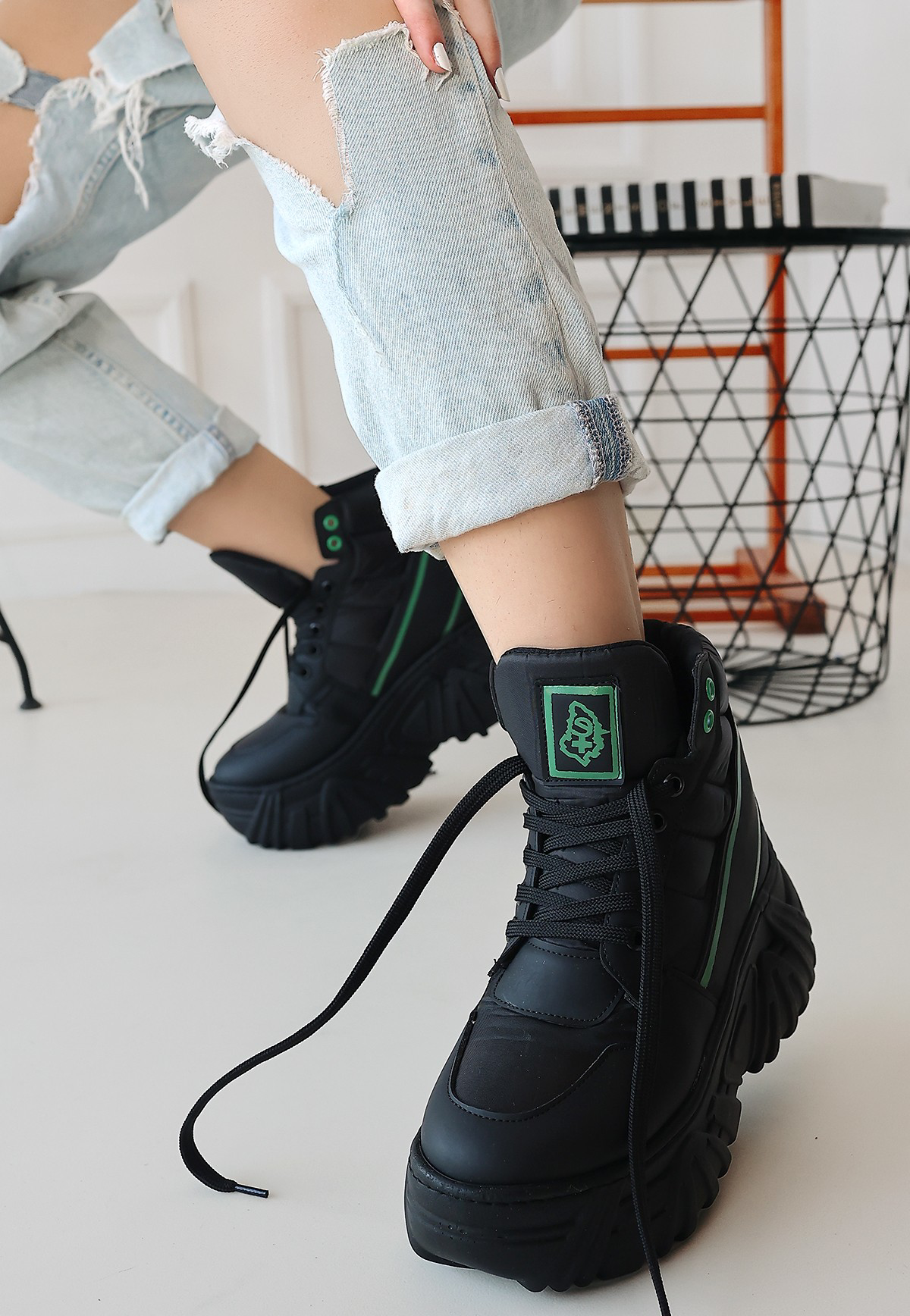 Maje Siyah Cilt Bağcıklı Dolgu Taban Bot Maje Siyah Cilt Bağcıklı Dolgu Taban Bot