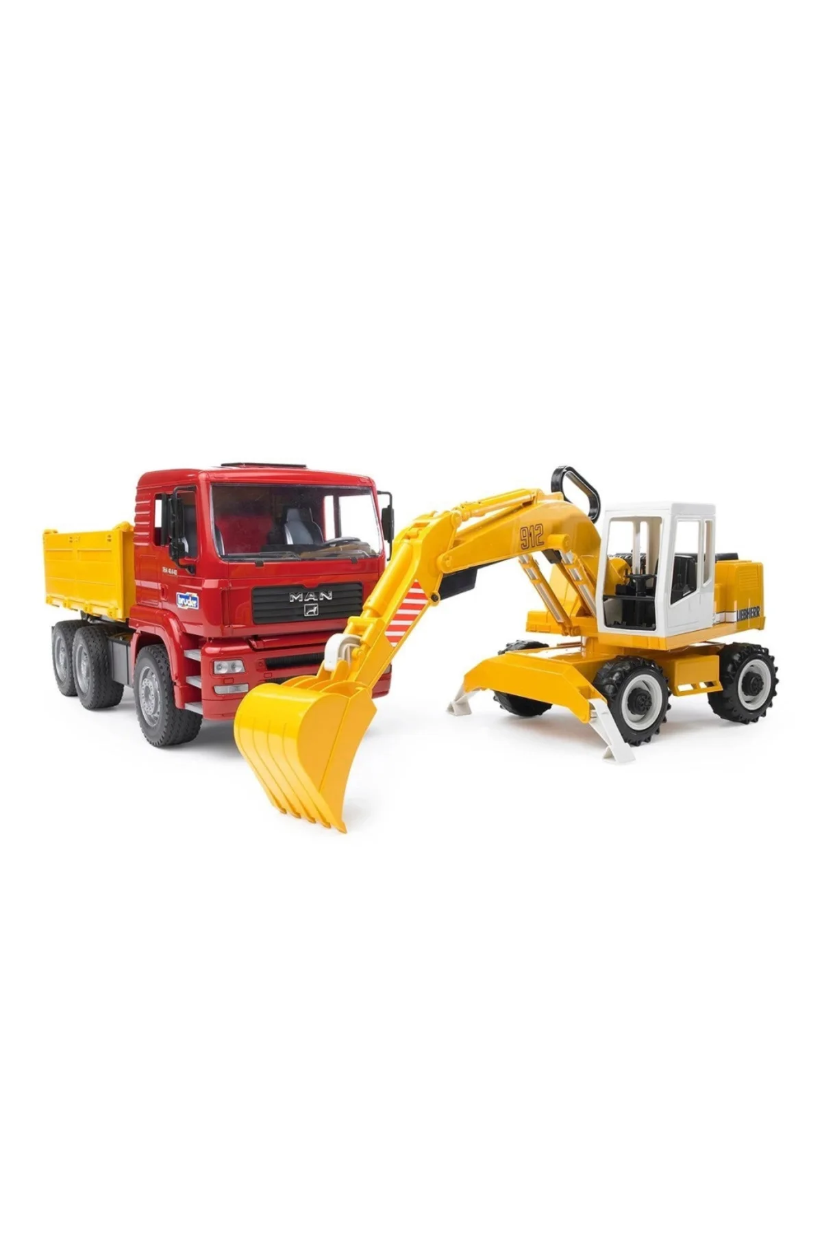 Man Damperli Kamyon Ve Liebherr ENessiWorldkavatör
