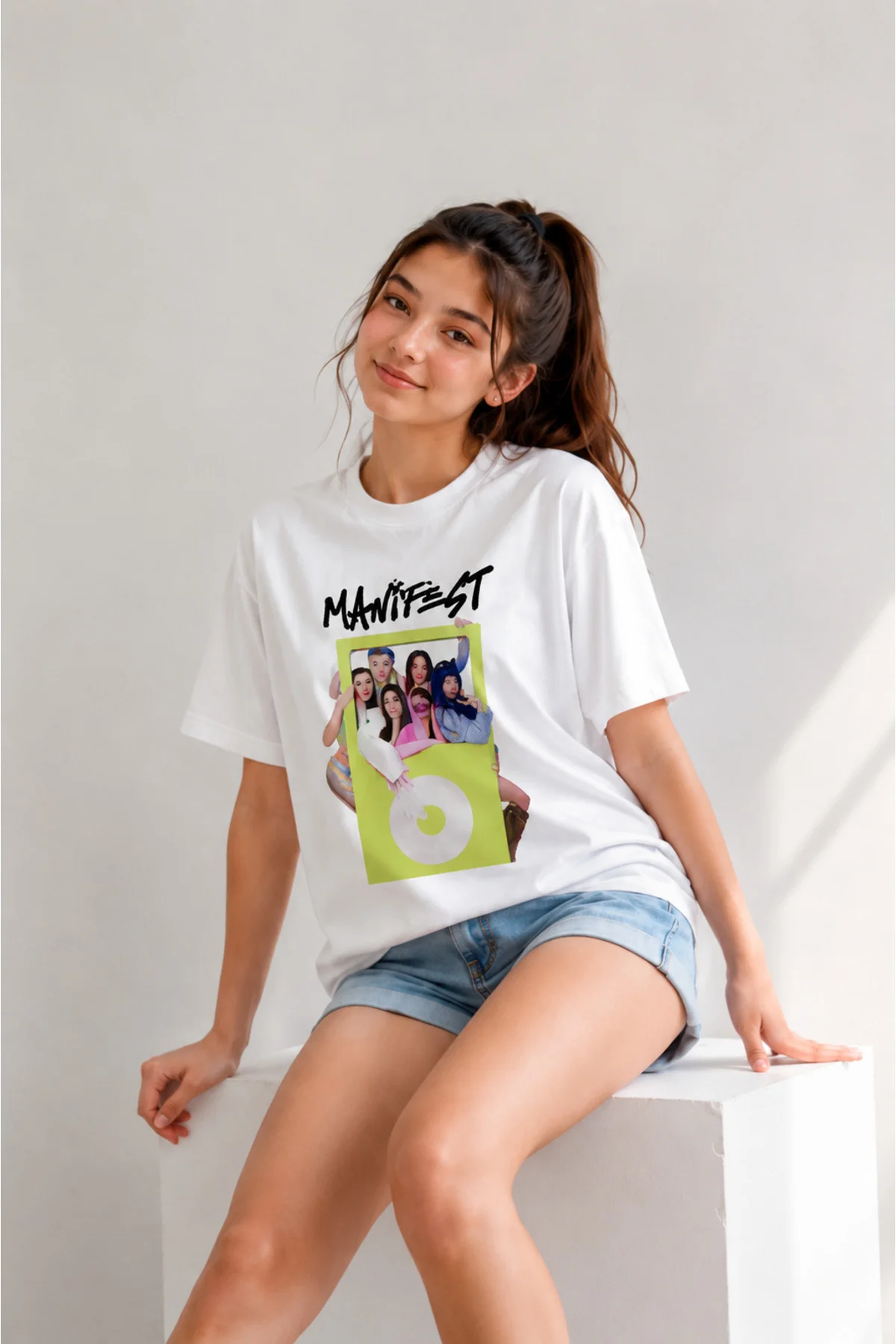 MANİFEST MİNA LİDYA SUEDA ZOKTAY HİLAL ESİN TOPLU TOZ PEMBE BASKILI TİŞÖRT MANİFEST MİNA LİDYA SUEDA ZOKTAY HİLAL ESİN TOPLU TOZ PEMBE BASKILI TİŞÖRT
