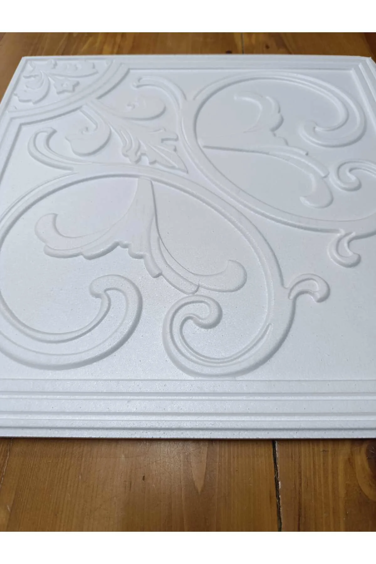 Manolya Desenli Stropiyer Dekoratif Tavan Kaplama Paneli 4 Adet -