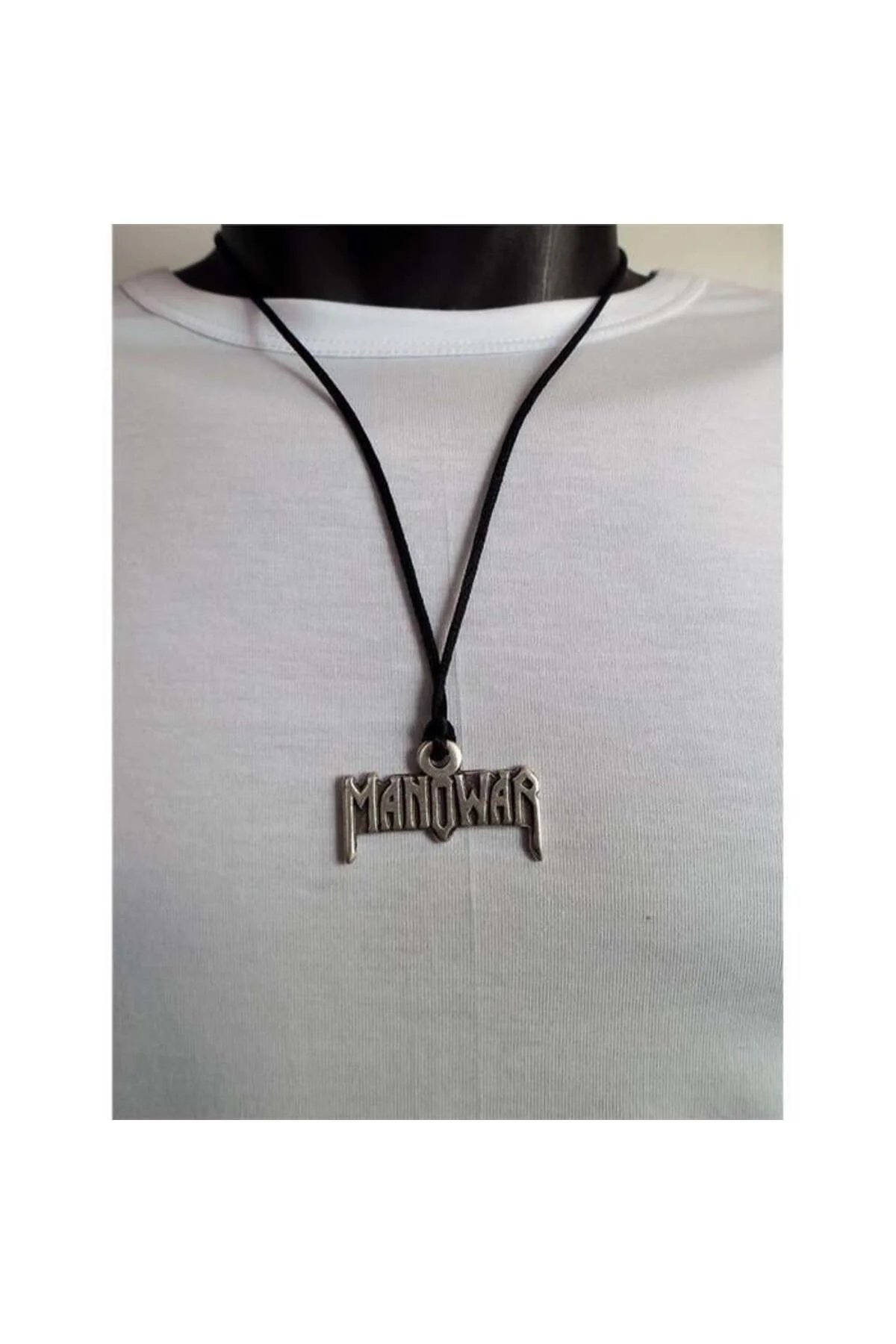 Manowar Kolye