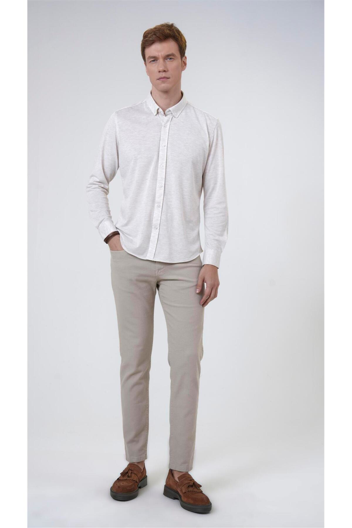 Süvari Manşetli Slim Armürlü Gömlek