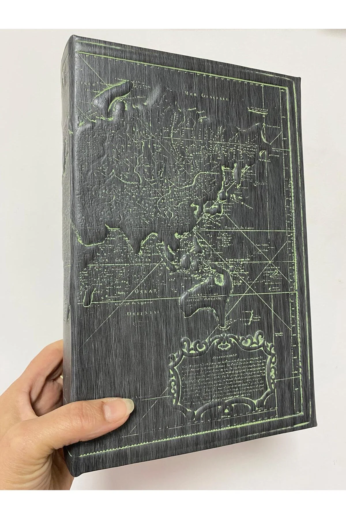 Maporium Kabartmalı Dekoratif Kitap Kutu 7x18x27 Cm - Görsel 3