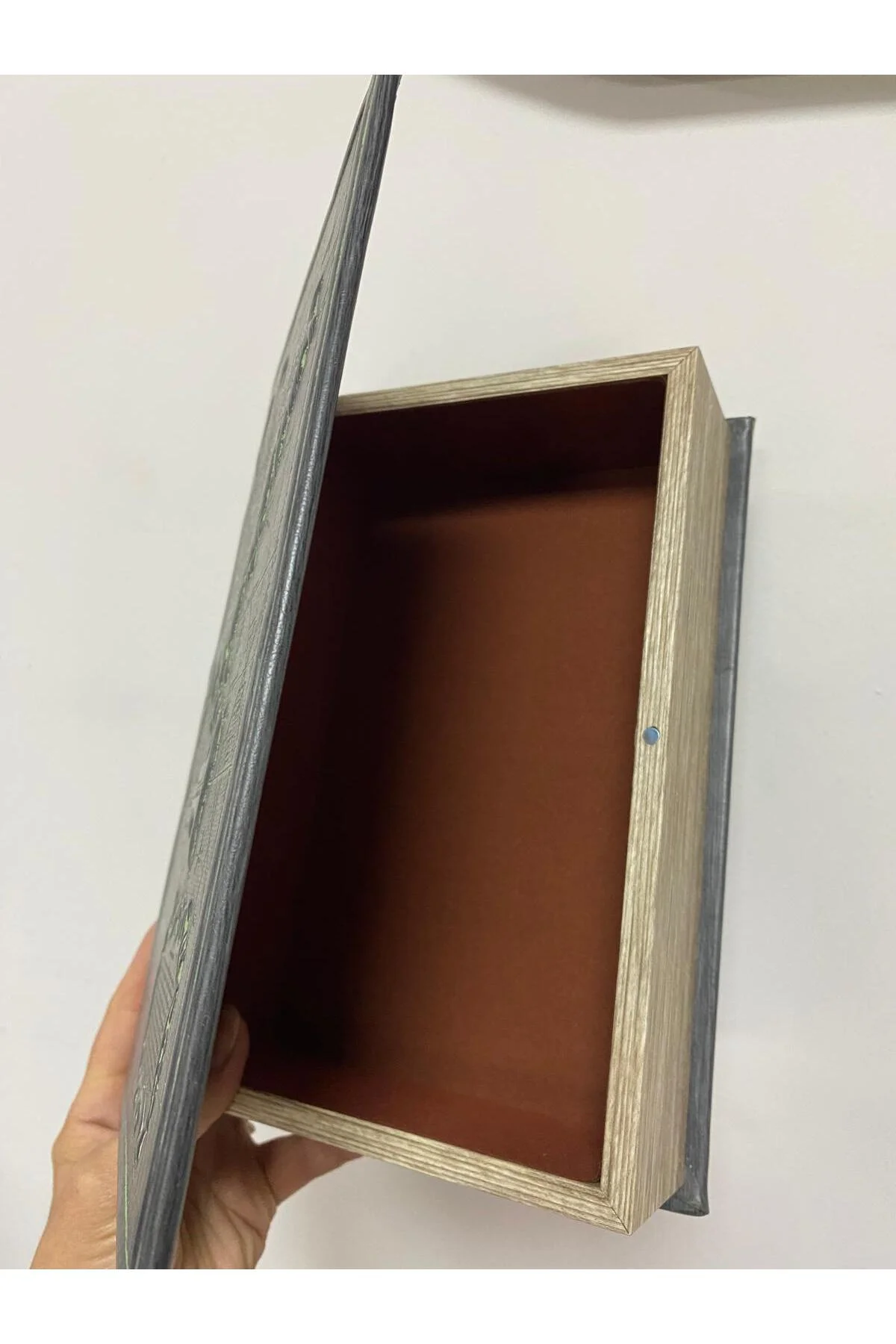 Maporium Kabartmalı Dekoratif Kitap Kutu 7x18x27 Cm - Görsel 4