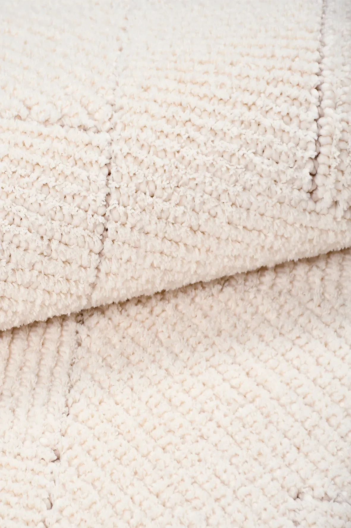 MARGİN Model Yumuşak Oturma Odası Halısı – 64.000 İlmek Sıklığı %100 Polyester Fiyatı, Yorumları ve Özellikleri