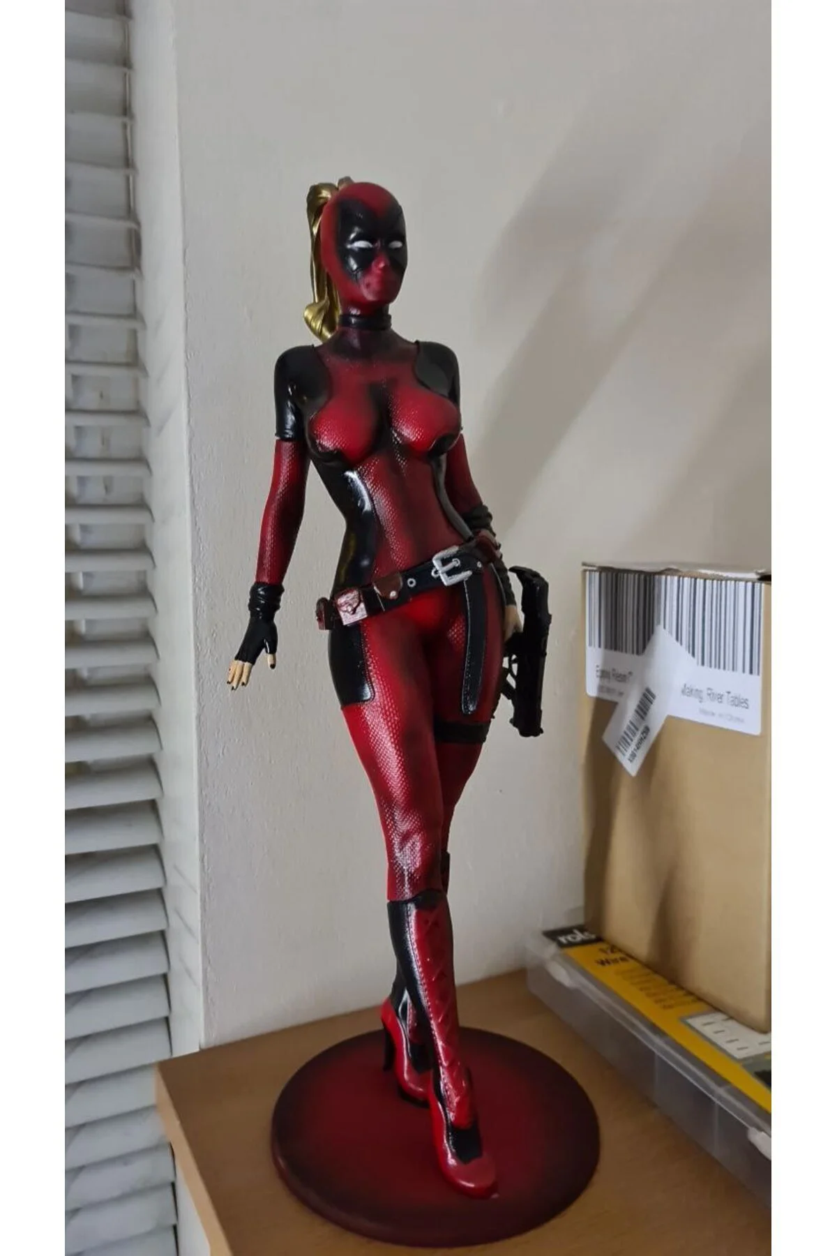 Marvel Comics Lady Deadpool Figür 25CM Büyük Boy