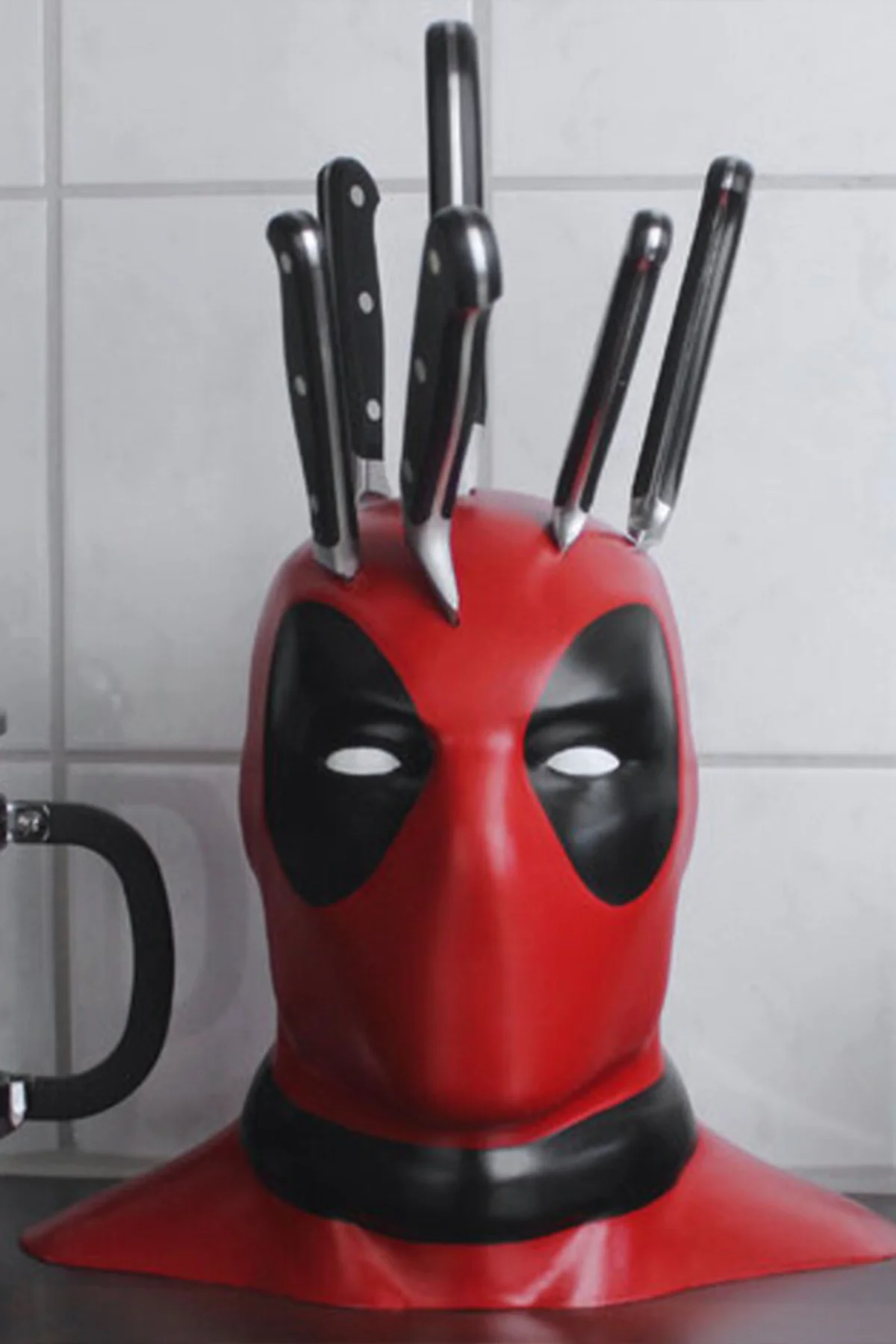 Marvel Deadpool Bıçak Tezgah Üstü Bıçak Standı Büyük Boy 30CM