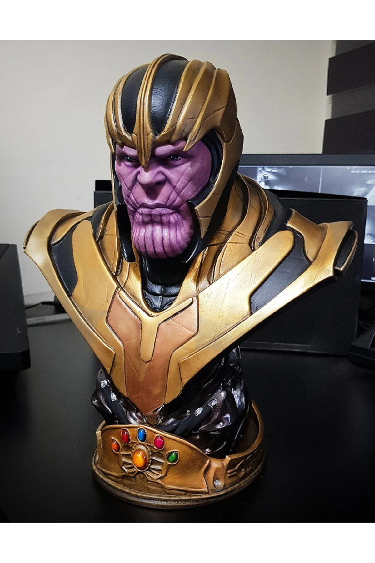 Marvel Thanos Büst The Mad Titan Büst 15CM