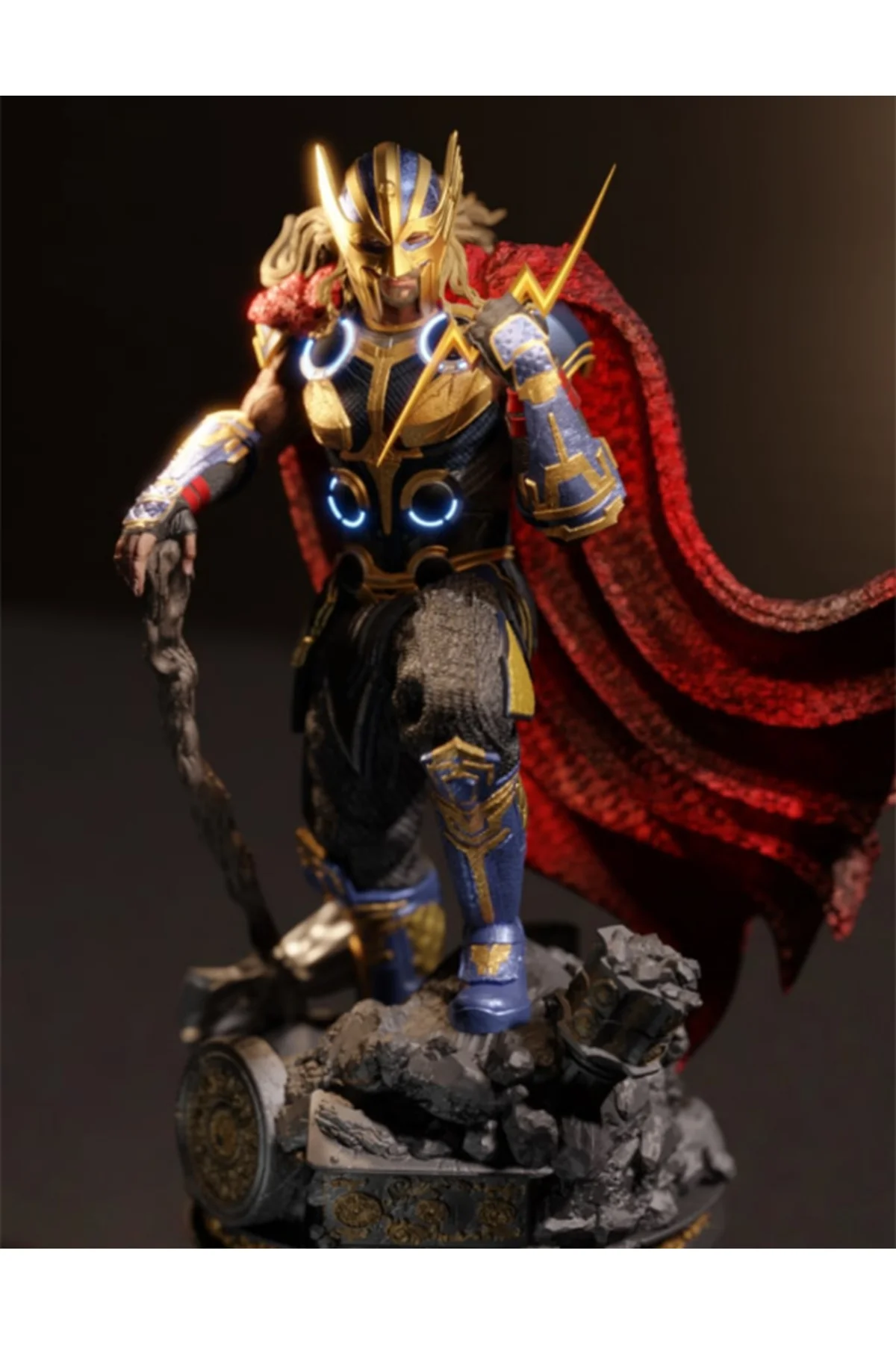Marvel Thor Love And Thunder Boyalı Figür Thor Figür Büyük Boy 25CM