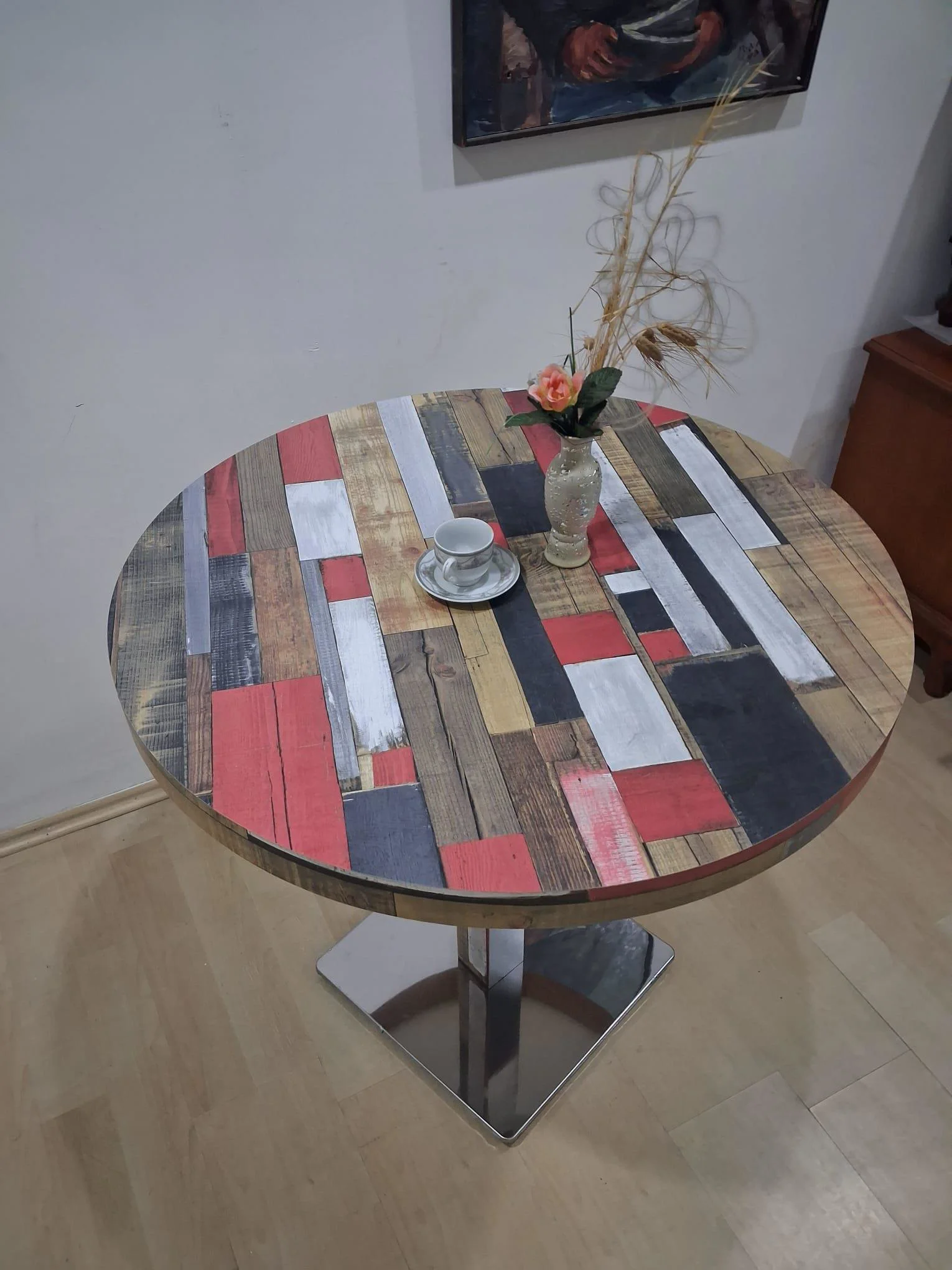 Masa 17921 LAMİNANT Model Isıdan az etkilenme Metal Ayak bağlantı