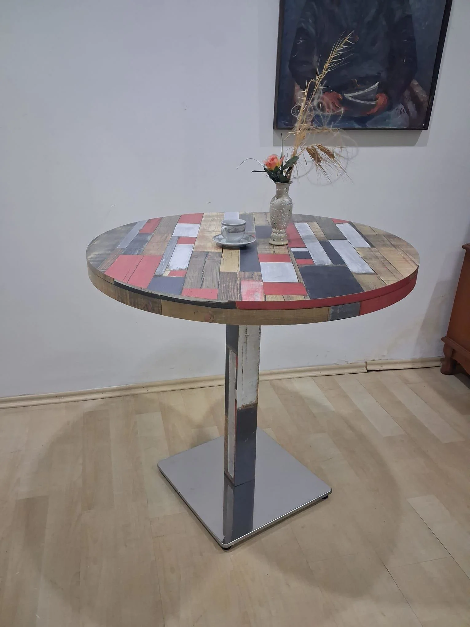 Masa 17921 LAMİNANT Model Isıdan az etkilenme Metal Ayak bağlantı