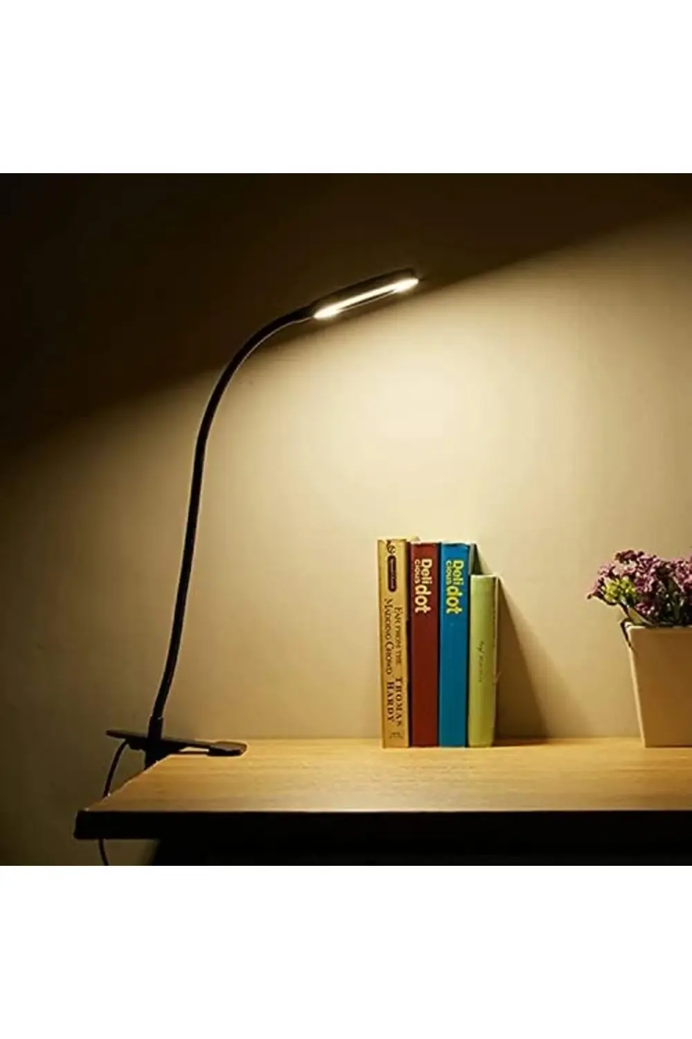 Masa Lambası USB Girişli Göz Koruyucu Klipsli Masaya Sabitlenen M