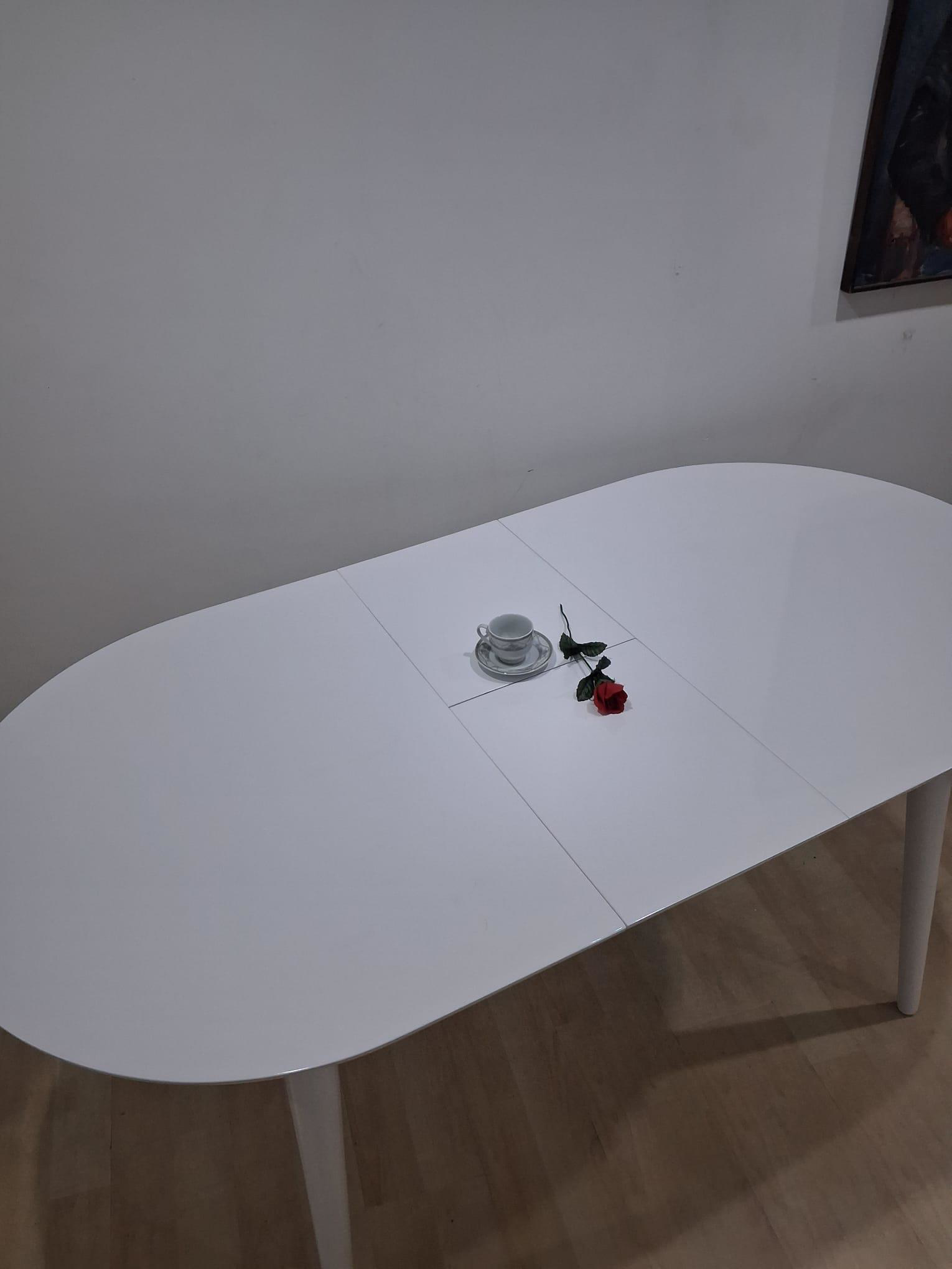 Masa Oval 90651 Retro Ayak Kayın Retro Açılır Parlak Lake Beyaz T Masa Oval 90651 Retro Ayak Kayın Retro Açılır Parlak Lake Beyaz T