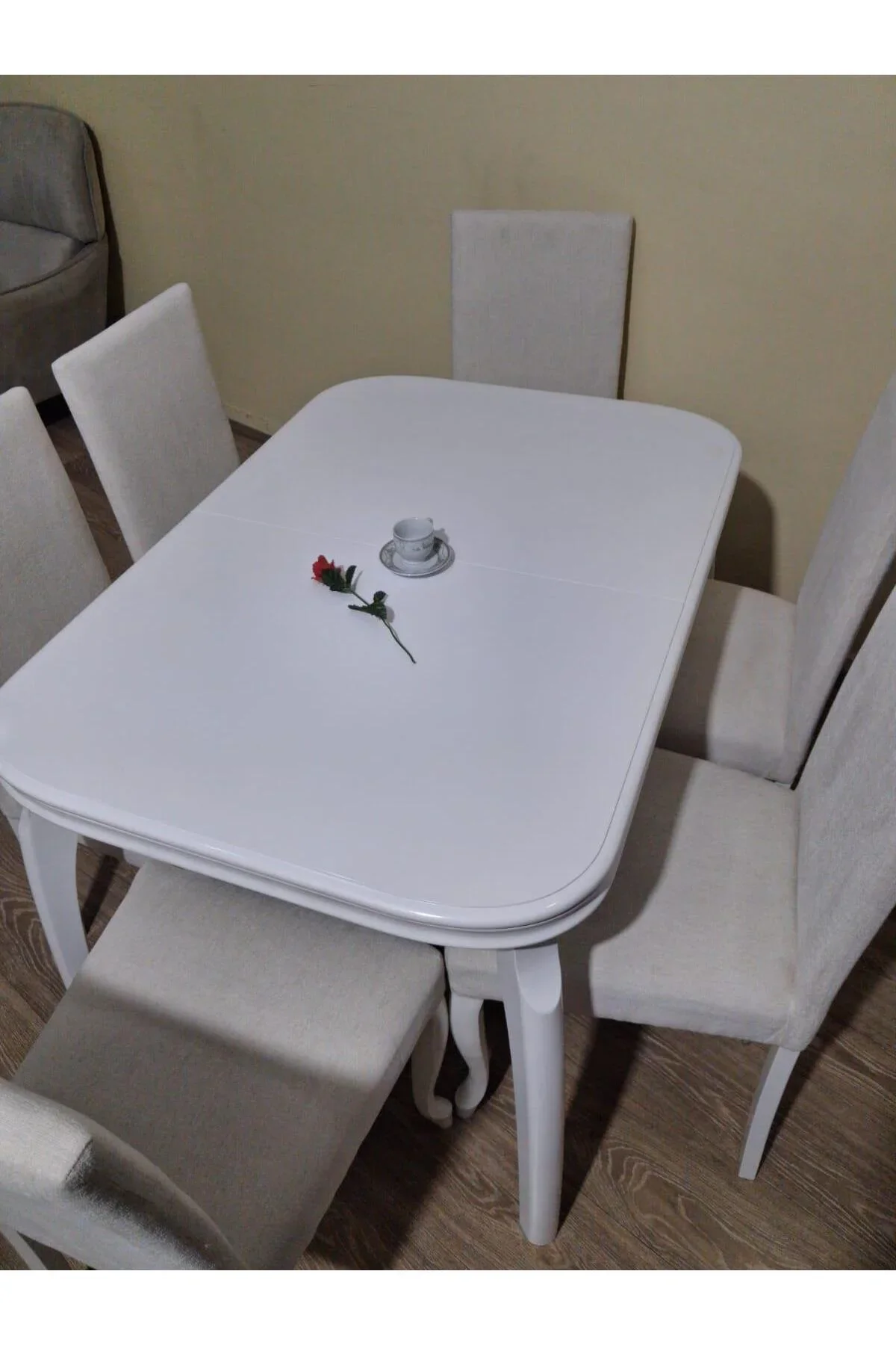 Masa Sandaly 90645 Klasik Muz Model Kayın Muz Açılır Parlak Lake Beyaz Giydirme Masa Sandaly 90645 Klasik Muz Model Kayın Muz Açılır Parlak Lake Beyaz Giydirme - Görsel 5
