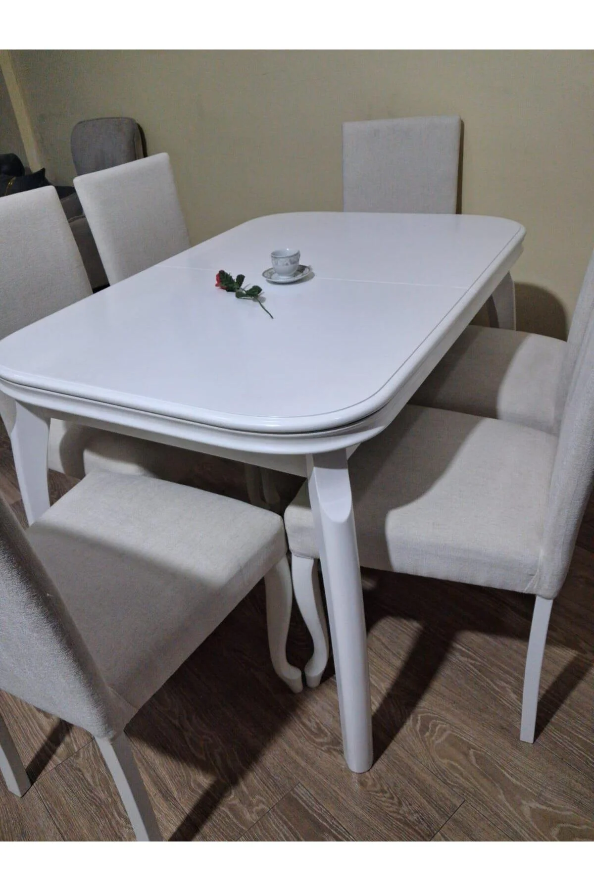Masa Sandaly 90645 Klasik Muz Model Kayın Muz Açılır Parlak Lake Beyaz Giydirme Masa Sandaly 90645 Klasik Muz Model Kayın Muz Açılır Parlak Lake Beyaz Giydirme - Görsel 6