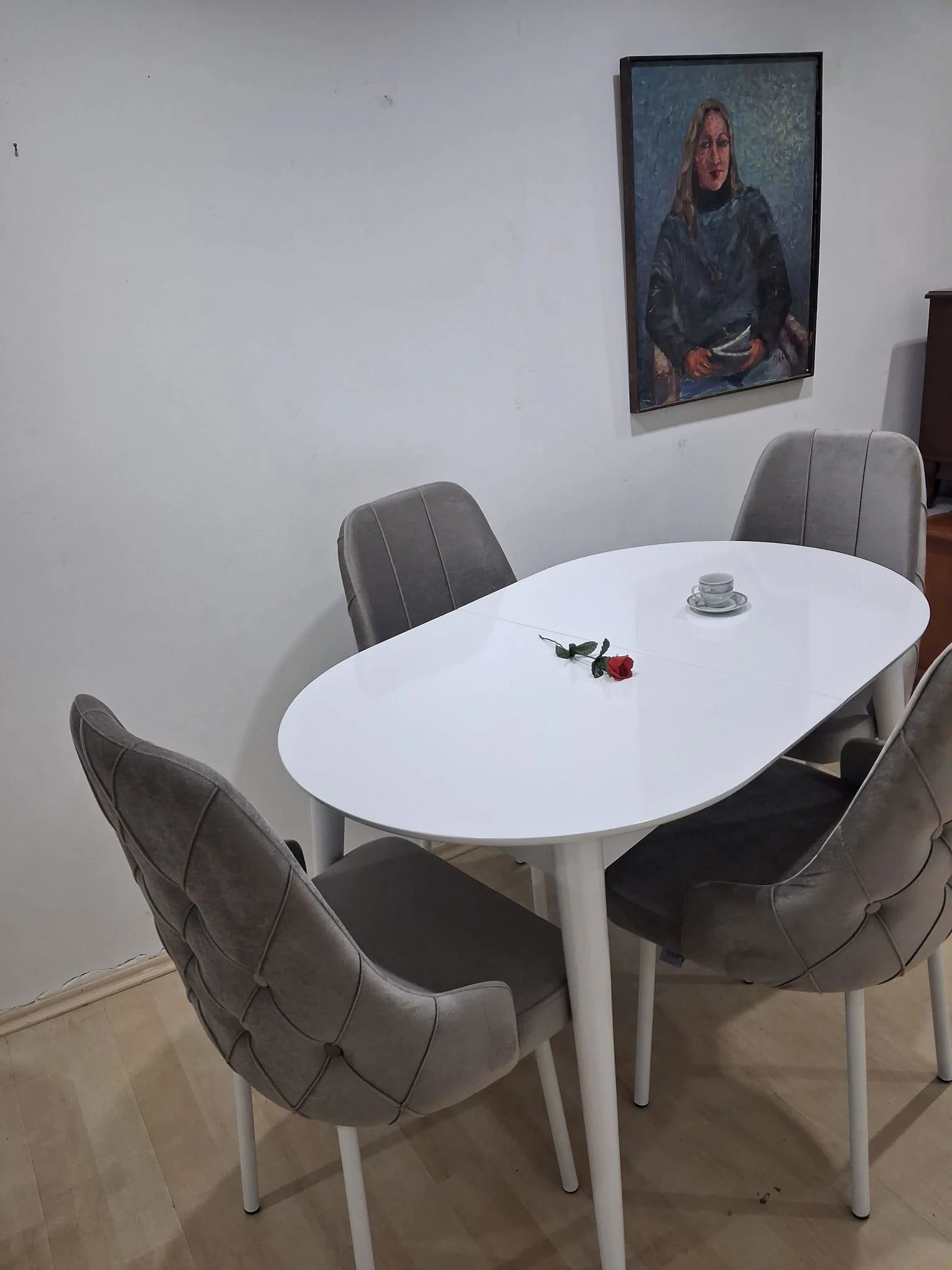 Masa Sandalye 90655 Retro Masa 4 Adet Lüks Kapitone Sandalye Ayak Masa Sandalye 90655 Retro Masa 4 Adet Lüks Kapitone Sandalye Ayak