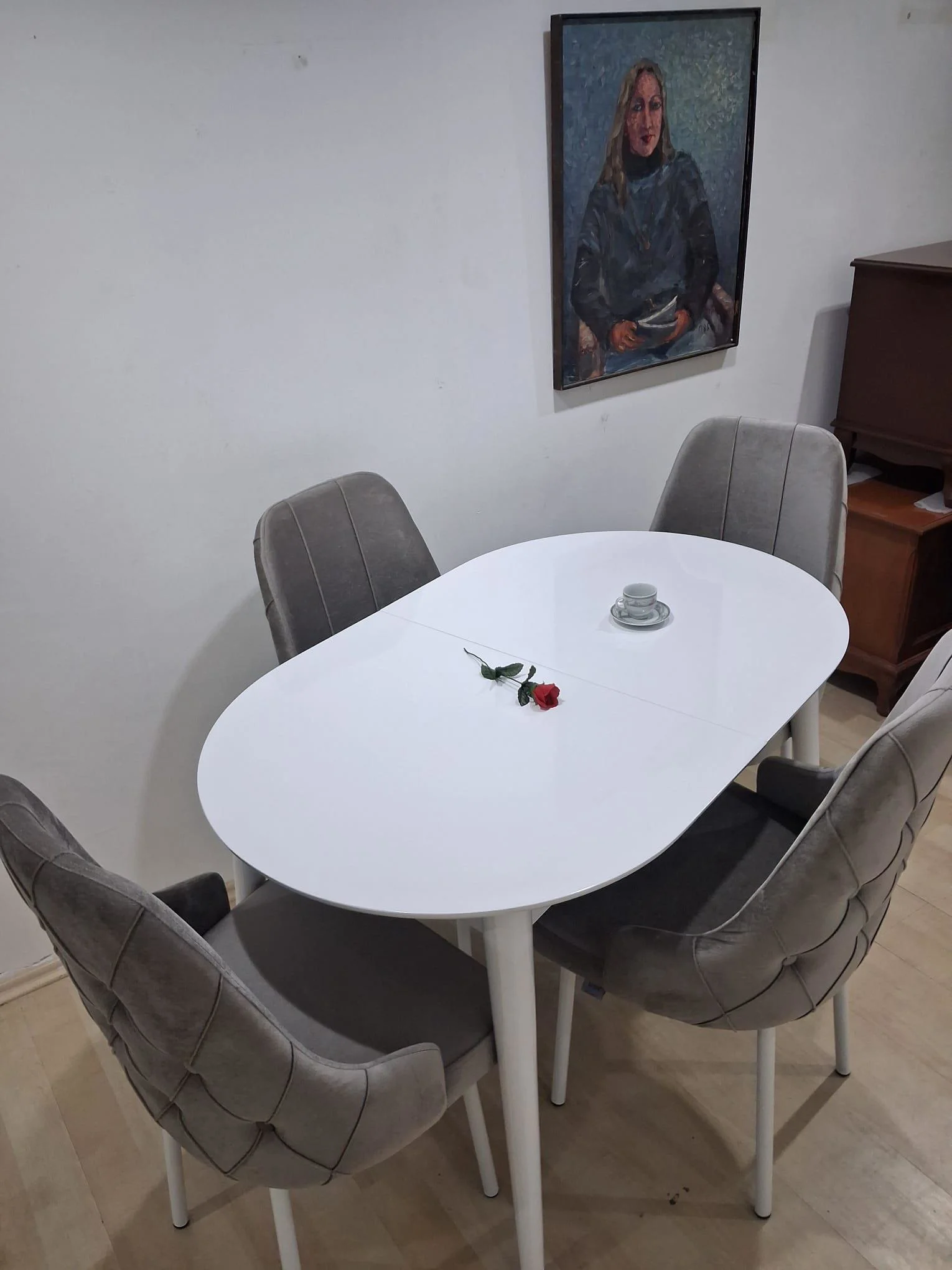 Masa Sandalye 90655 Retro Masa 4 Adet Lüks Kapitone Sandalye Ayak Masa Sandalye 90655 Retro Masa 4 Adet Lüks Kapitone Sandalye Ayak