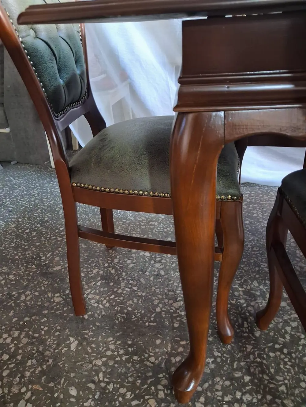 Masa Sandalye Tk 90616 Klasik Model Kayın Aslan Ayak Oymalı Ceviz