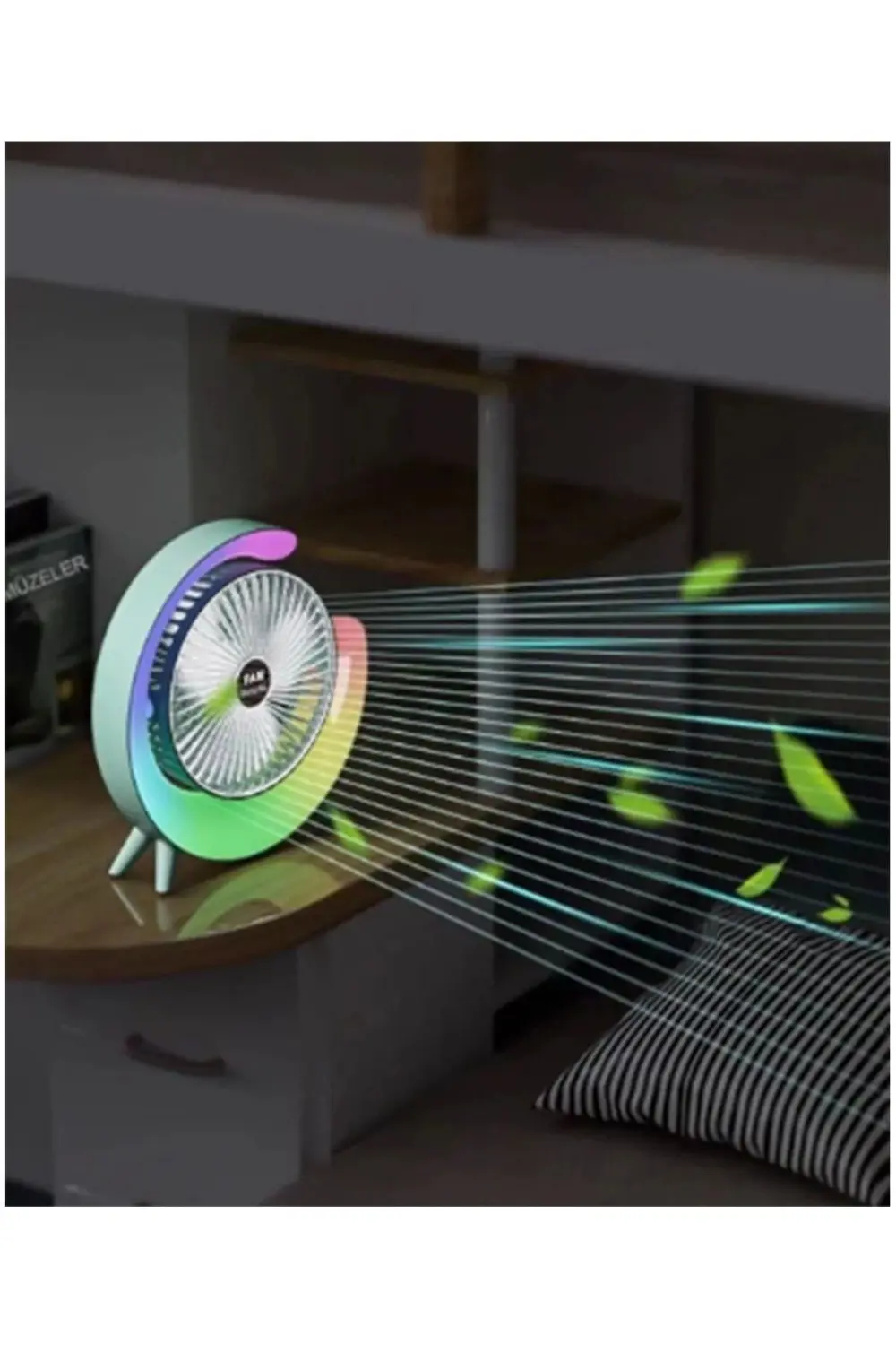 Masaüstü Vantilatör Usb Şarjlı Rgb Led Işıklı 3 Kademeli 180° Aya Masaüstü Vantilatör Usb Şarjlı Rgb Led Işıklı 3 Kademeli 180° Aya
