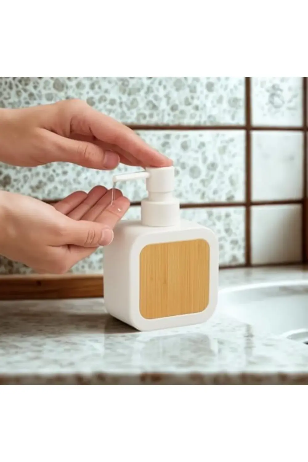 Mat Beyaz Sabunluk | Ahşap Desenli Lüks, Ergonomik Tasarım, Ahşap
