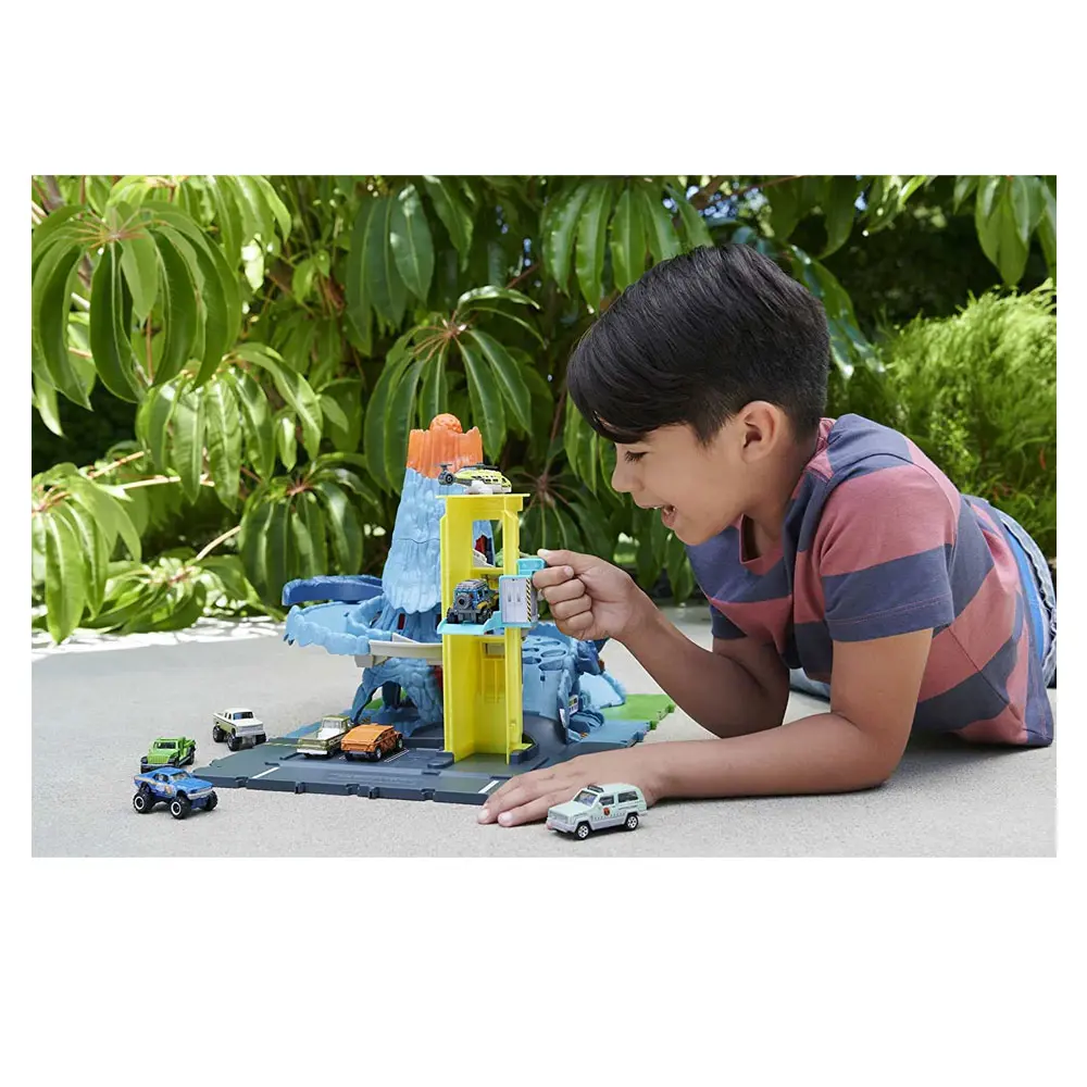 Matchbox Aksiyon Sürücüleri Volkanik Alanda Macera Oyun Seti HHW2