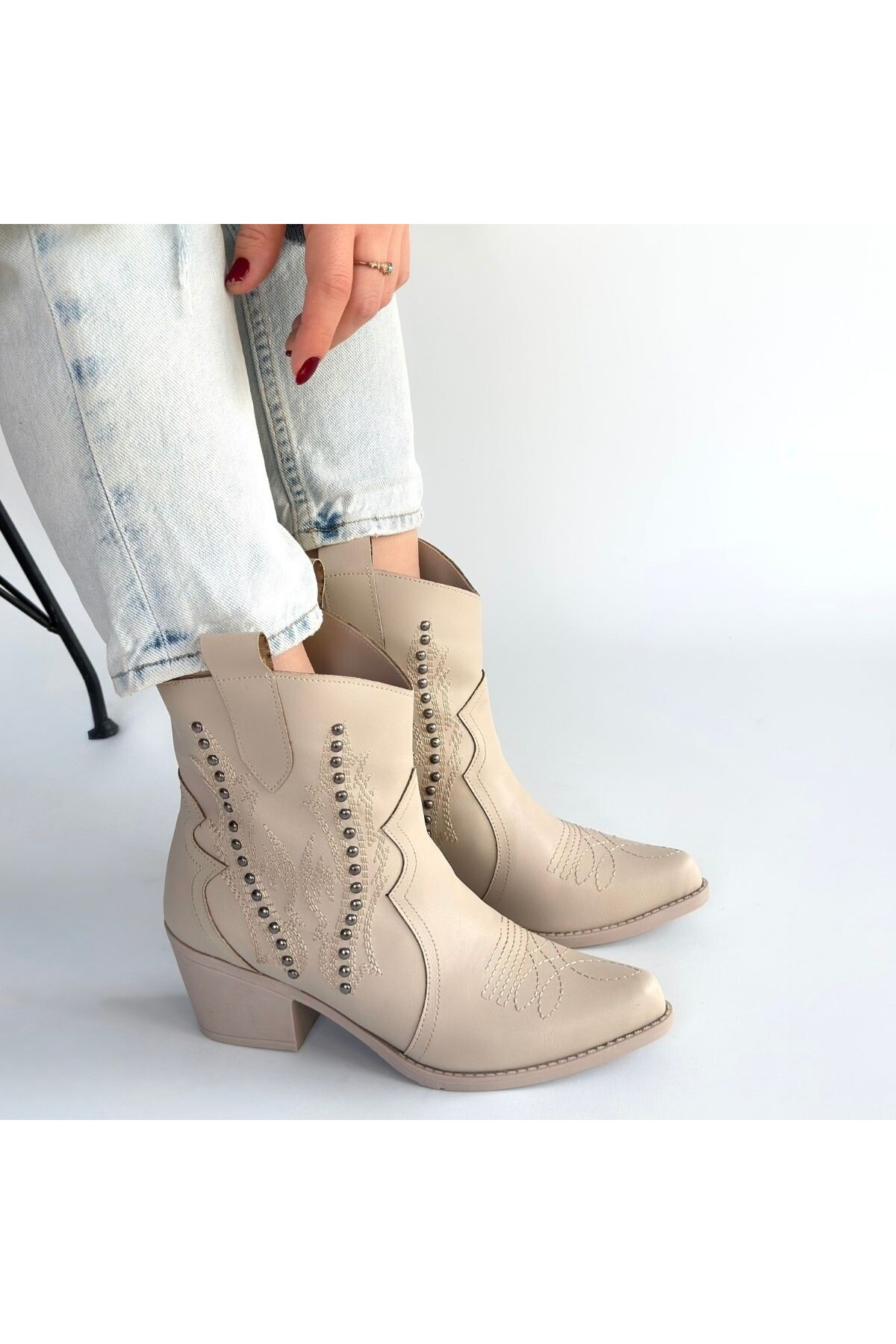 Matin Bej Cilt Topuklu Bot - Lisinya