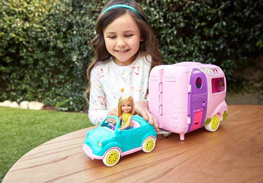 MATTEL BARBIE AILESI FXG90 CHELSEA KARAVAN-2