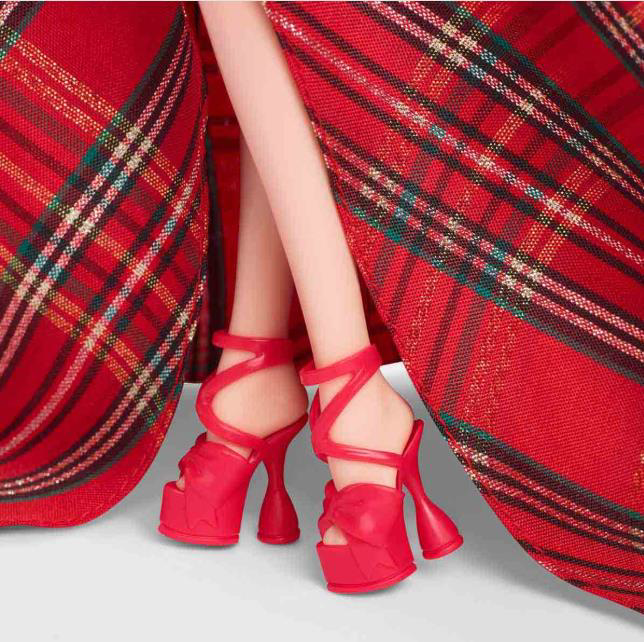 MATTEL BARBIE HRM61 2024 MUTLU YILLAR SARISIN-3