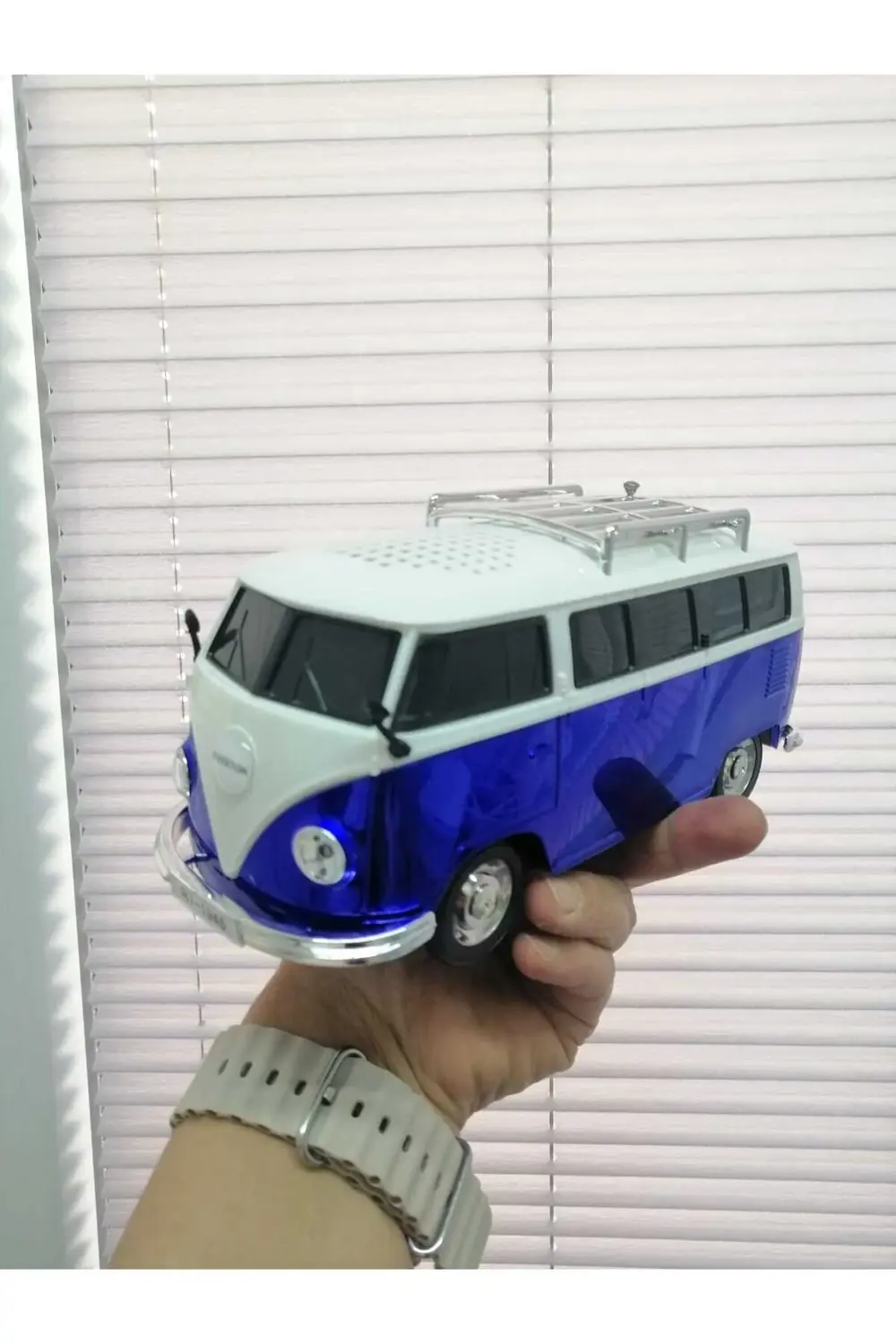 Elif Aksesuar Mavi Arabalı Bluetooth Fm/Usb/Tf/Aux Şarjlı Nostaljik Radyo