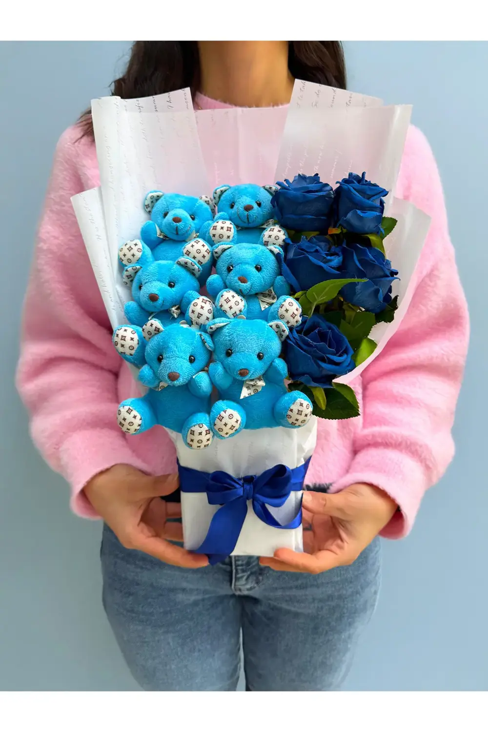 Mavi Ayıcıklı ve Lacivert Güllü Premium Ayıcık Buketi Sevgiliye A