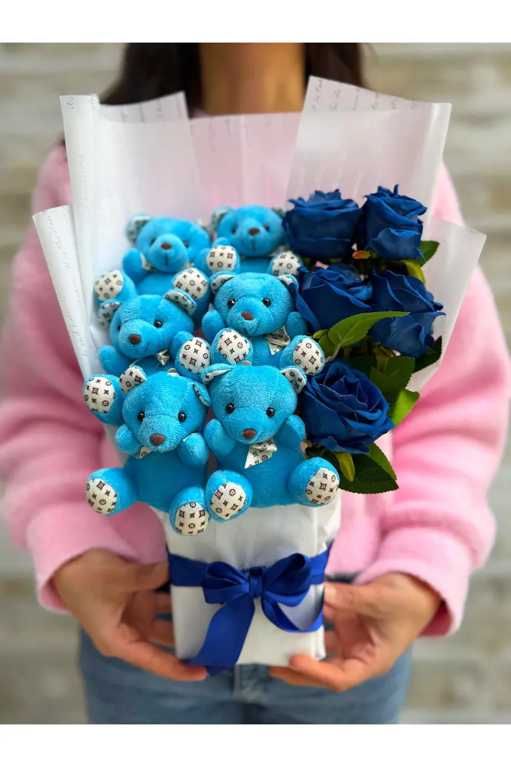 Mavi Ayıcıklı ve Lacivert Güllü Premium Ayıcık Buketi Sevgiliye A