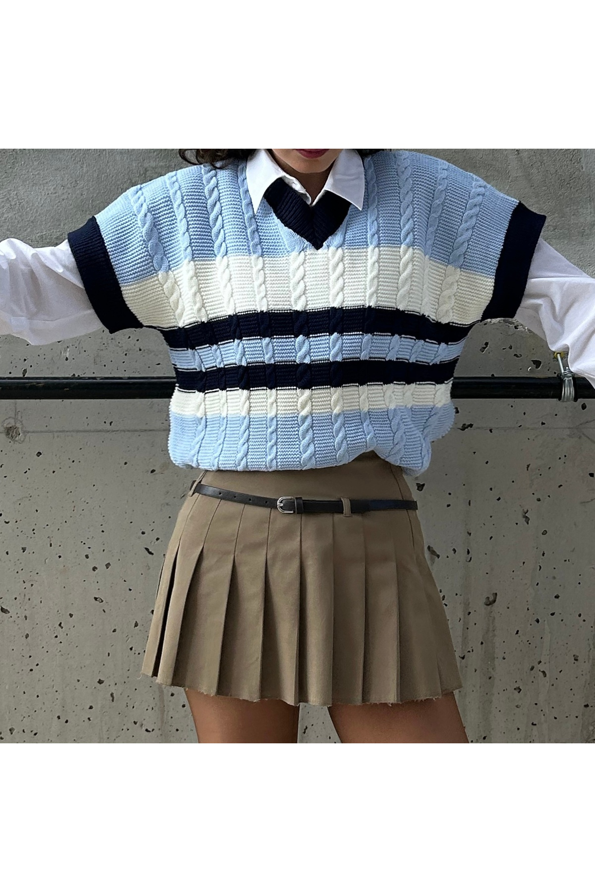 Mavi Ekru Şeritli V Yaka Oversize Süveter