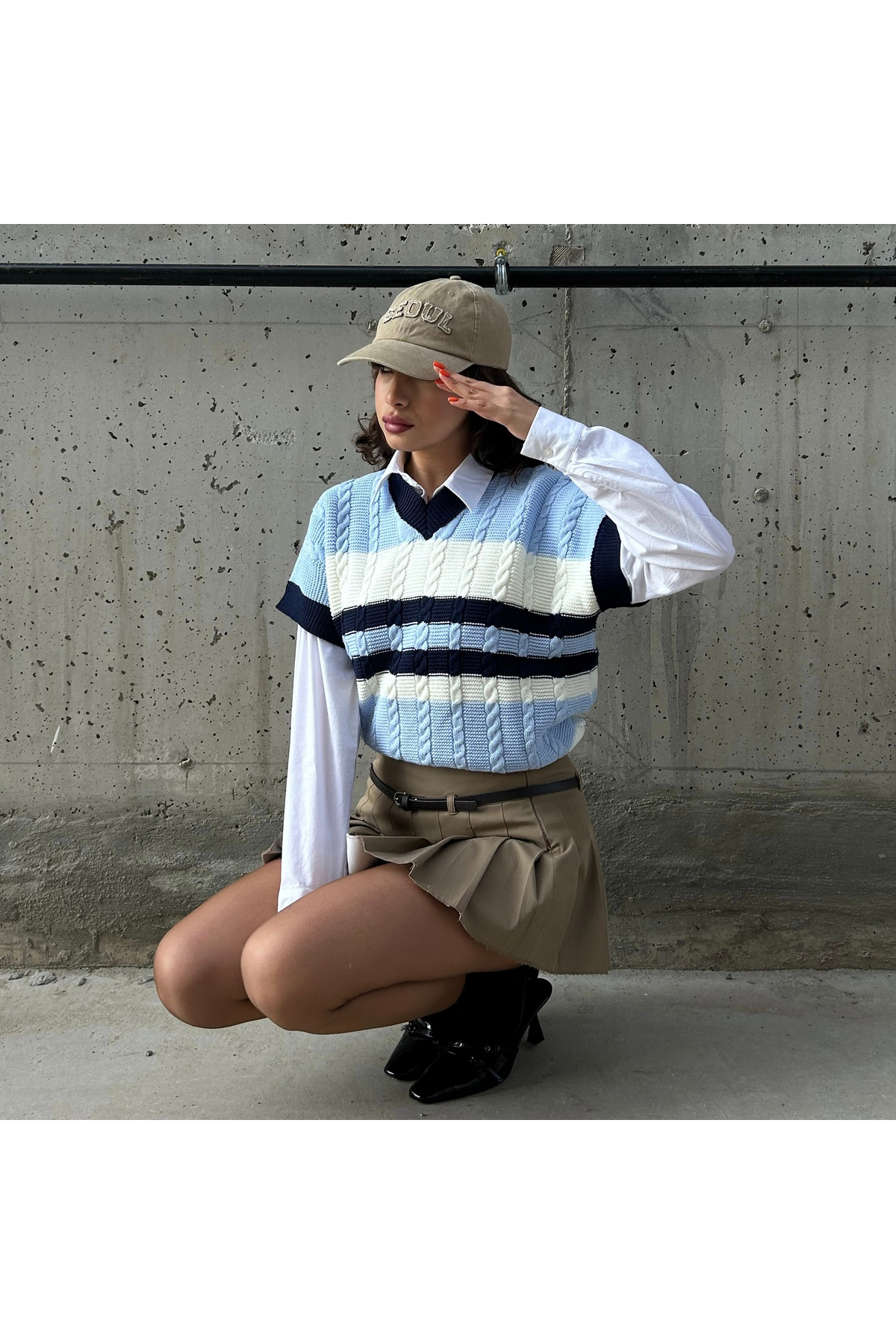 Köstebek Mavi Ekru Şeritli V Yaka Oversize Süveter