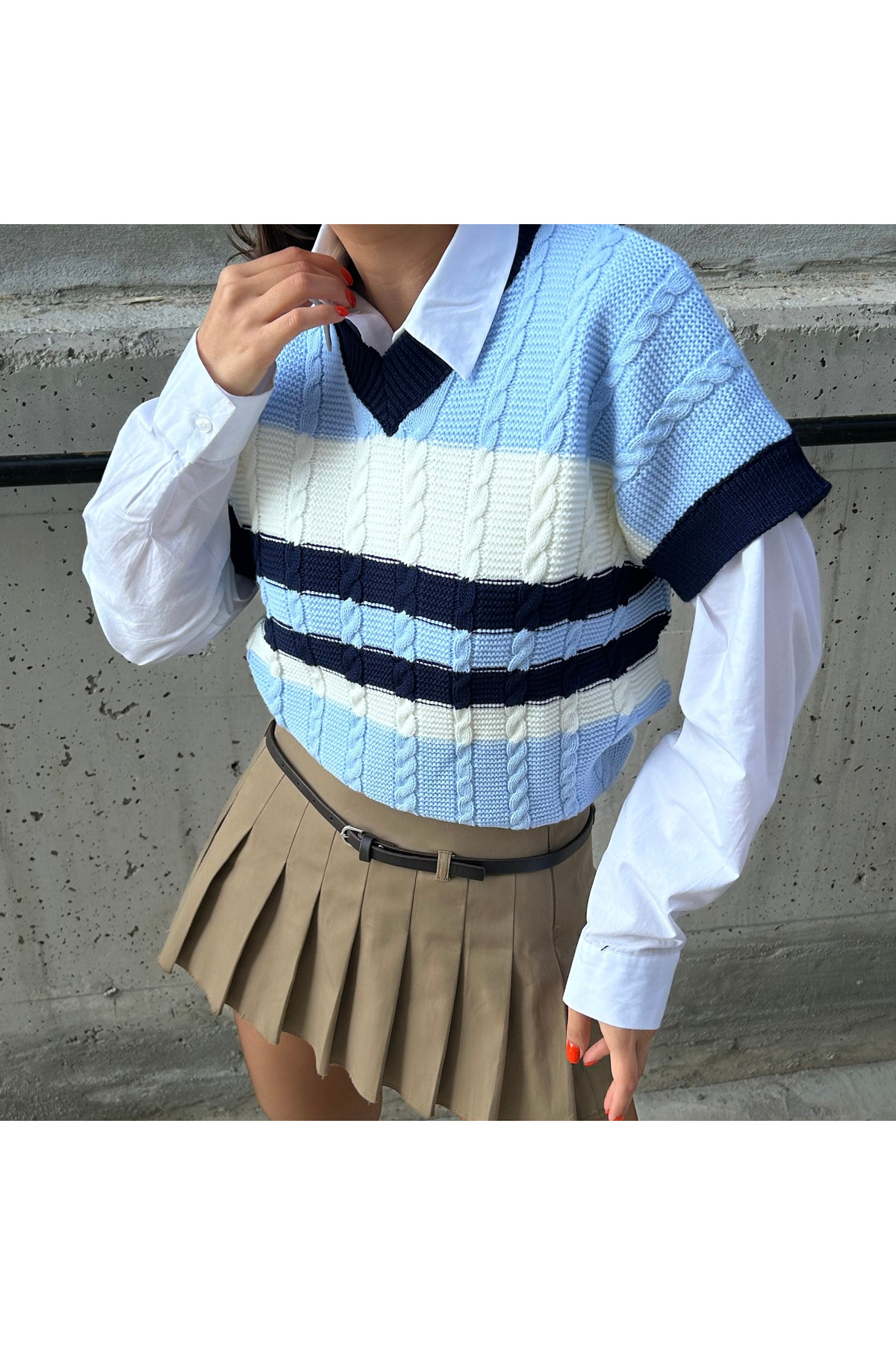 Köstebek Mavi Ekru Şeritli V Yaka Oversize Süveter