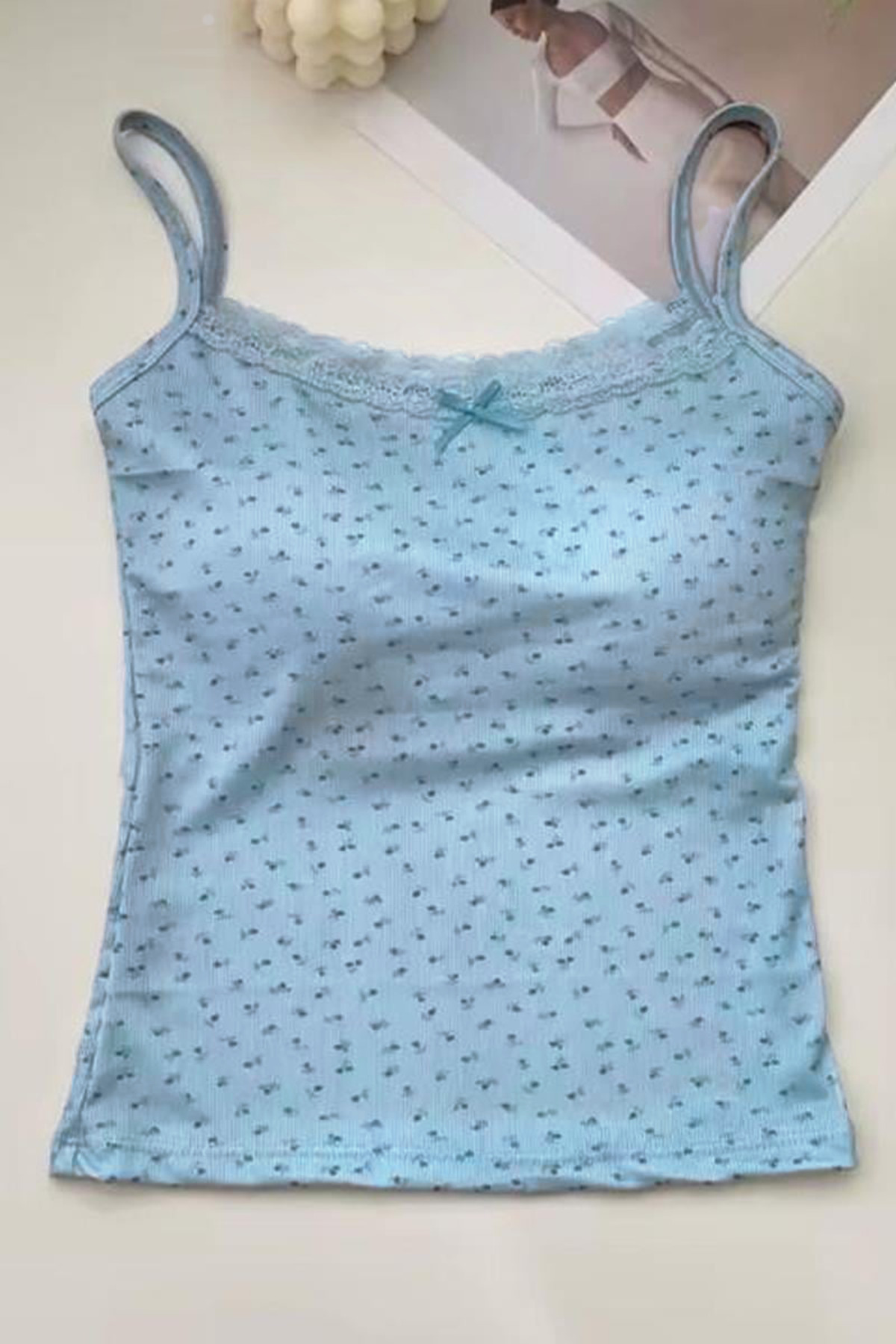 Balina Mavi Minik Fiyonk Ve Çiçek Desenli Y2k Destekli Askılı Crop
