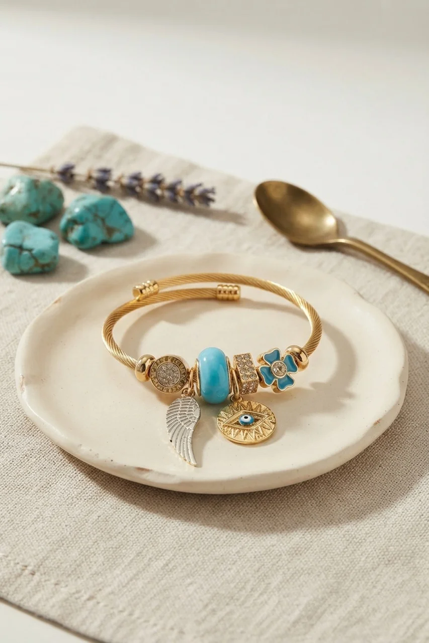 Mavi Renk Göz Model Gold Charmlı Bileklik - Lisinya Diğer