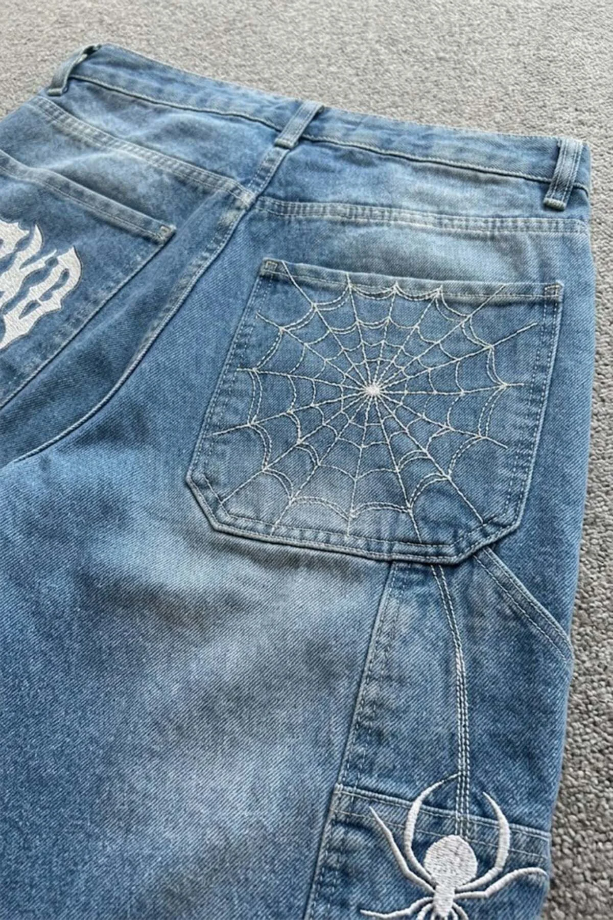 Mavi Taşlamalı kırmızı Beyaz MZKD Spider Y2K Baggy Unisex Şortolon Mavi Taşlamalı kırmızı Beyaz MZKD Spider Y2K Baggy Unisex Şortolon