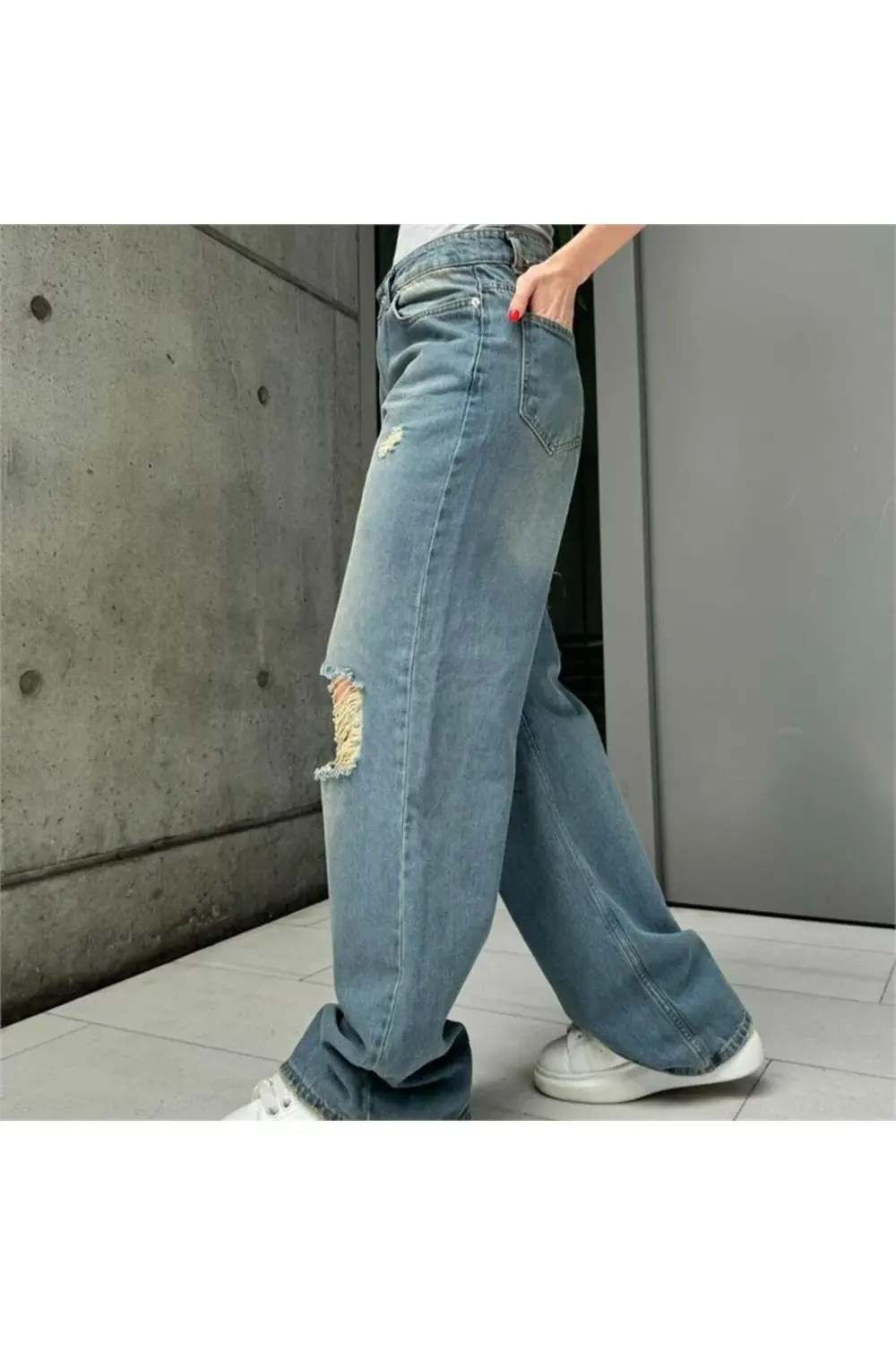 Mavi Vintage Yırtık Detay Bol Paça Kot Pantolon