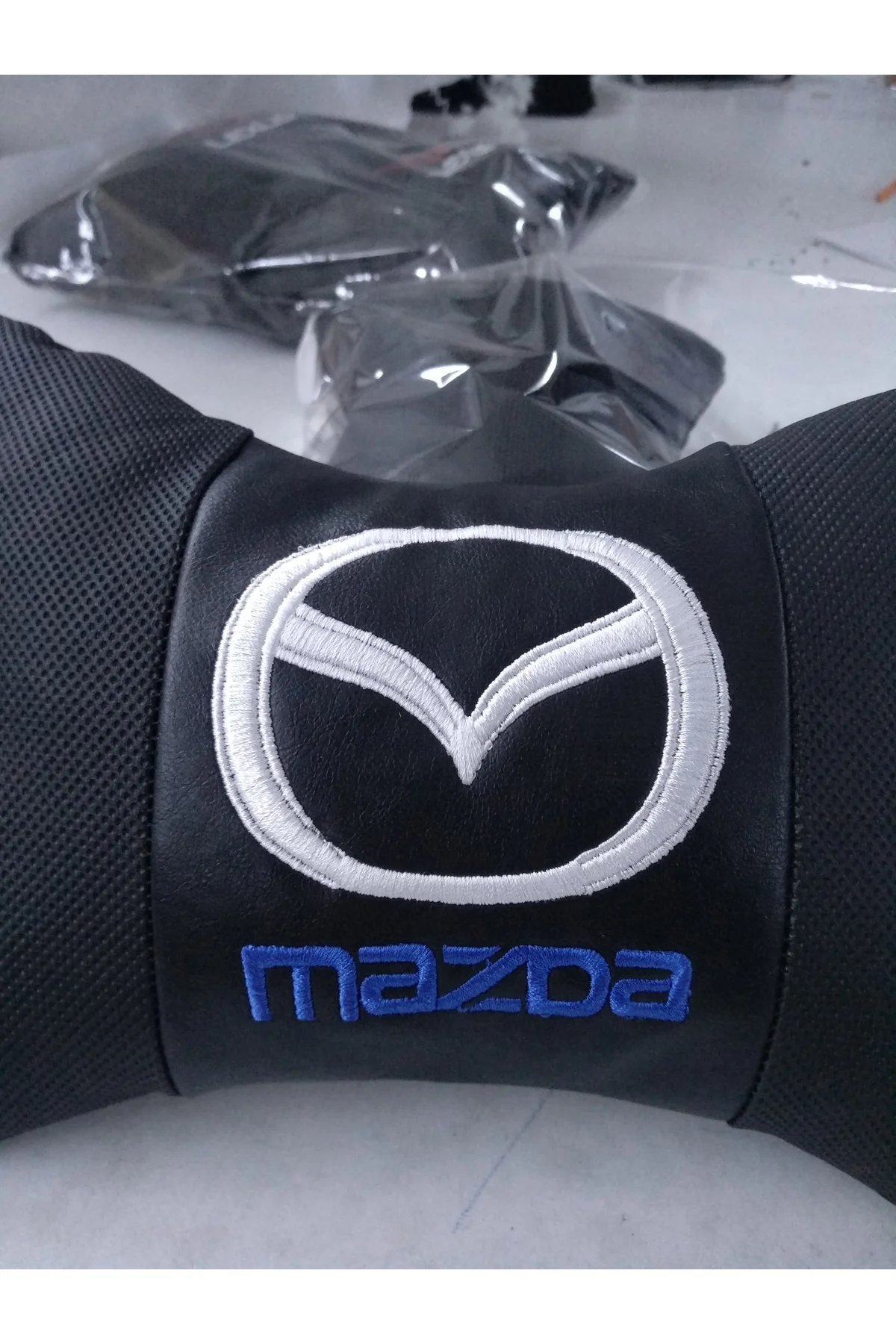Mazda Lüks Boyun Yastığı 2 Ad Mazda Lüks Boyun Yastığı 2 Ad