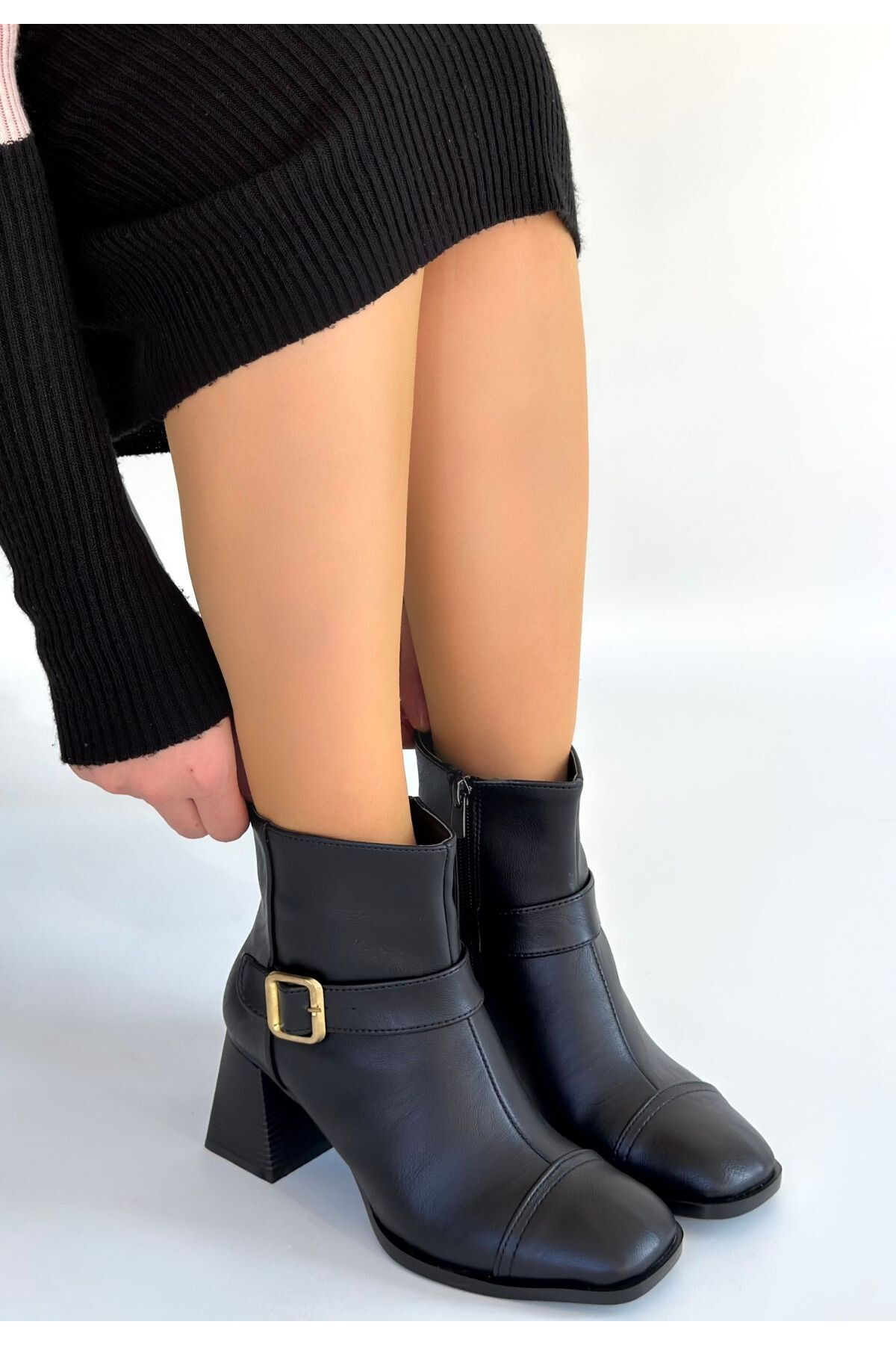 Mejjo Siyah Cilt Topuklu Bot - Lisinya