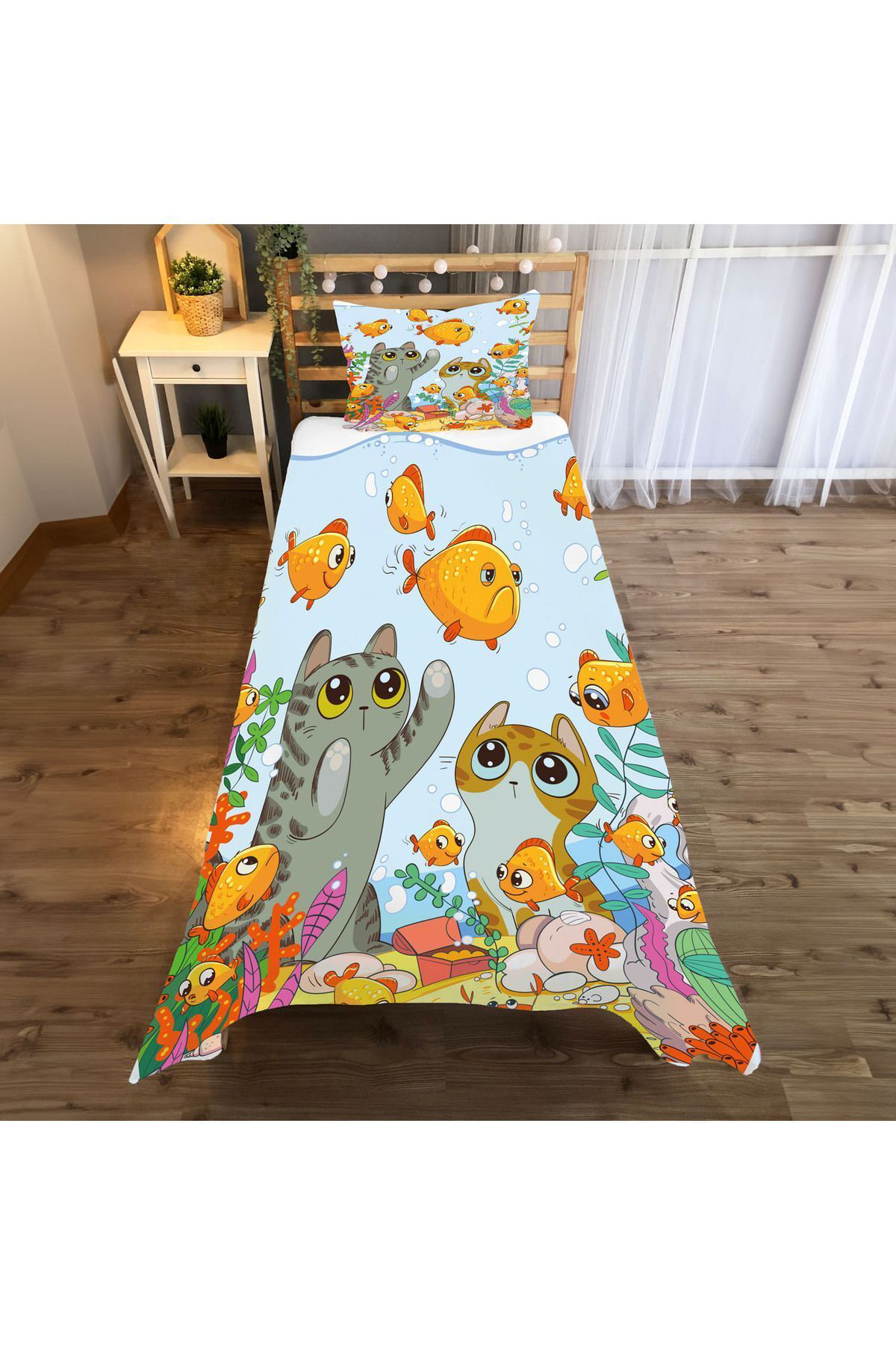 Evan Home Mercanlarin Desenli Çocuk Odasi Takim Perde (İki Kanat),Yatak Örtüsü,Yastik,Kirlent ,Hali,Tablo