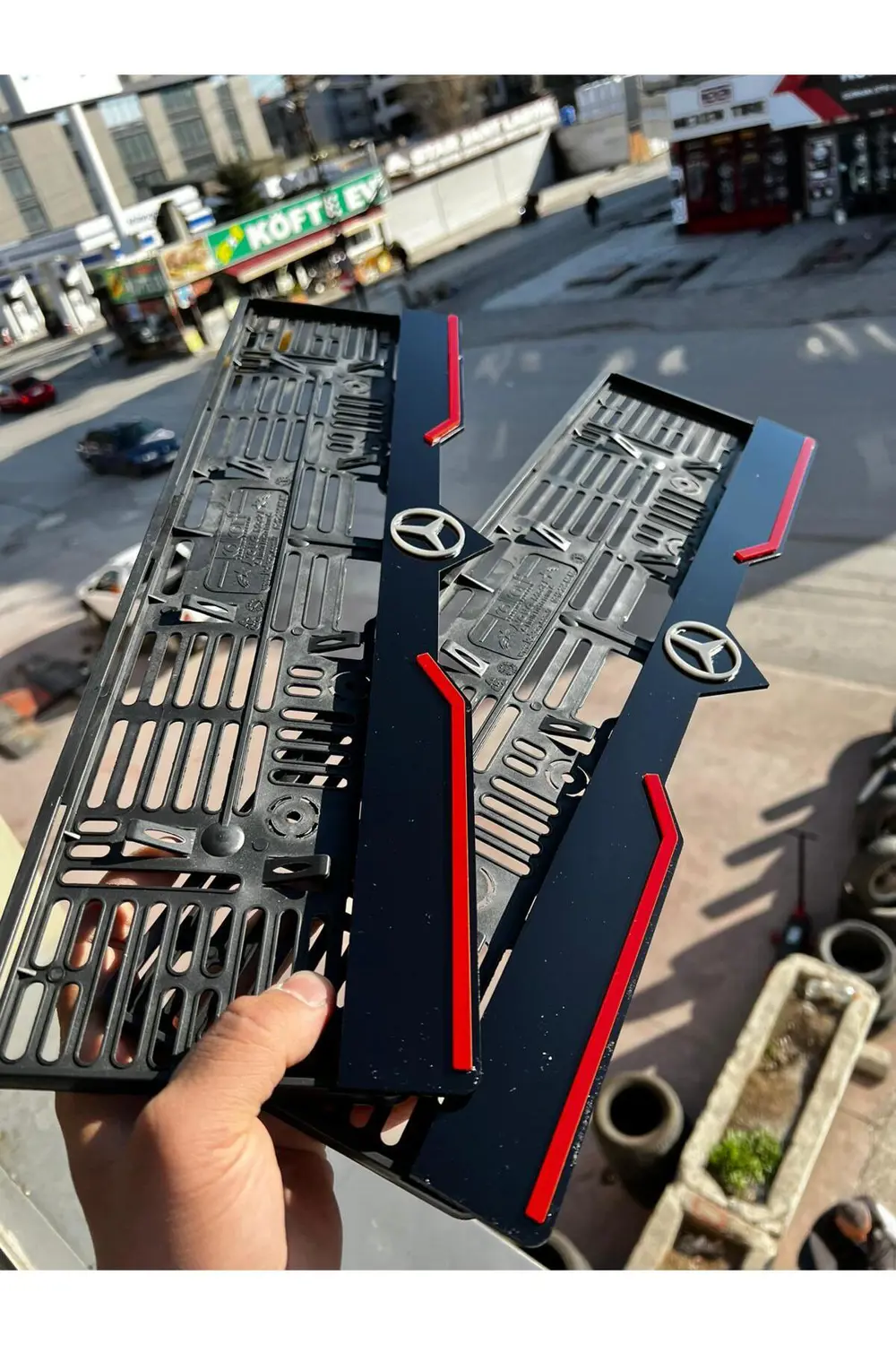 MERCEDES BENZ Uyumlu Logolu Pleksi Plakalık 2 Adet(1 Takım)
