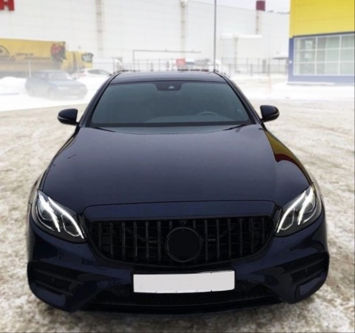 Mercedes W212 Uyumlu 2013-2015 E Serisi Gtr Panjur - Siyah (Makya