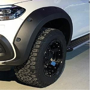 Mercedes X-Class Uyumlu Çamurluk Kaplama Tek Depo 4.5Cm Civatasız Mercedes X-Class Uyumlu Çamurluk Kaplama Tek Depo 4.5Cm Civatasız